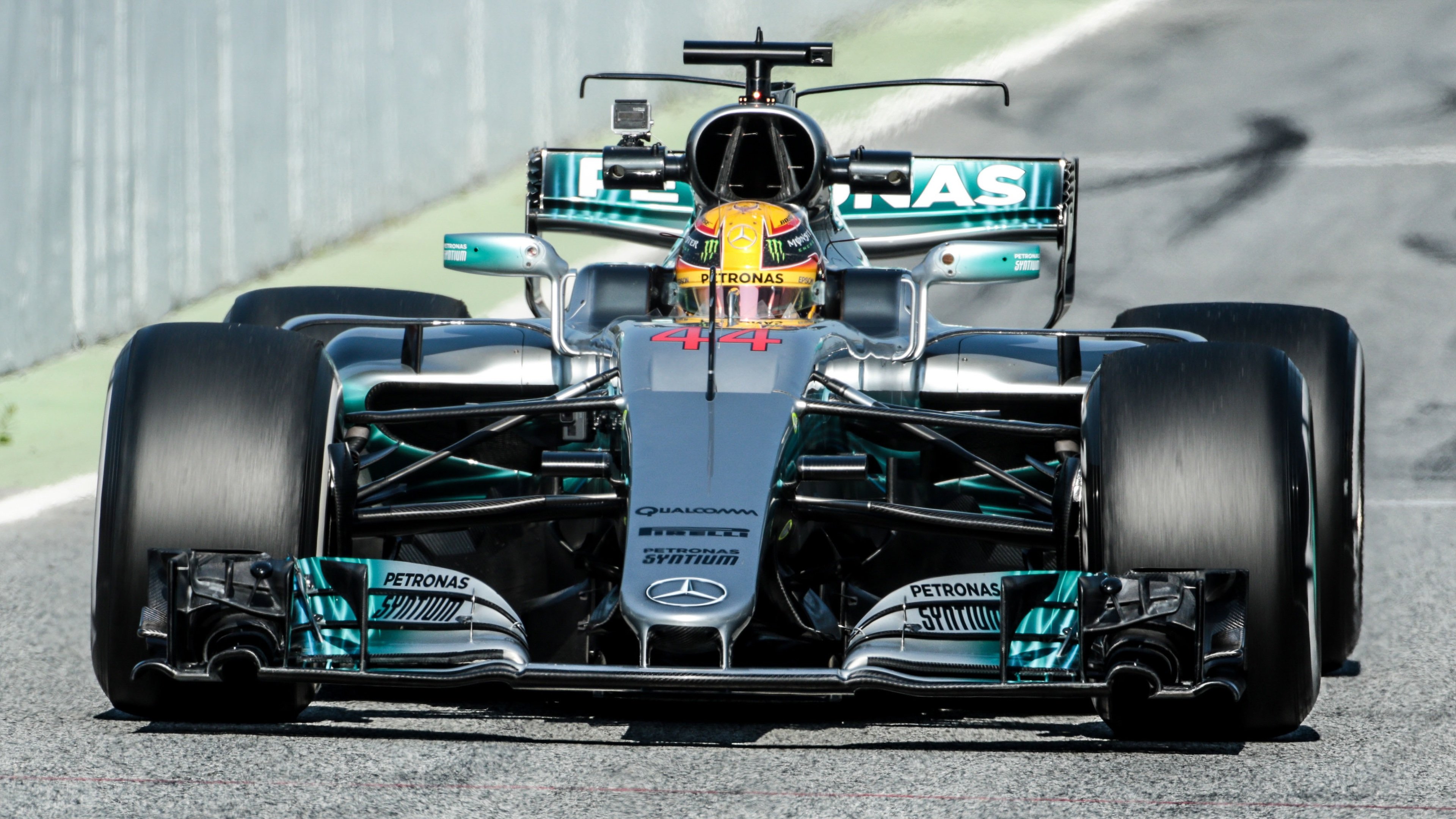Lewis Hamilton Wallpaper - Lewis Hamilton 2017 Mercedes - HD Wallpaper 