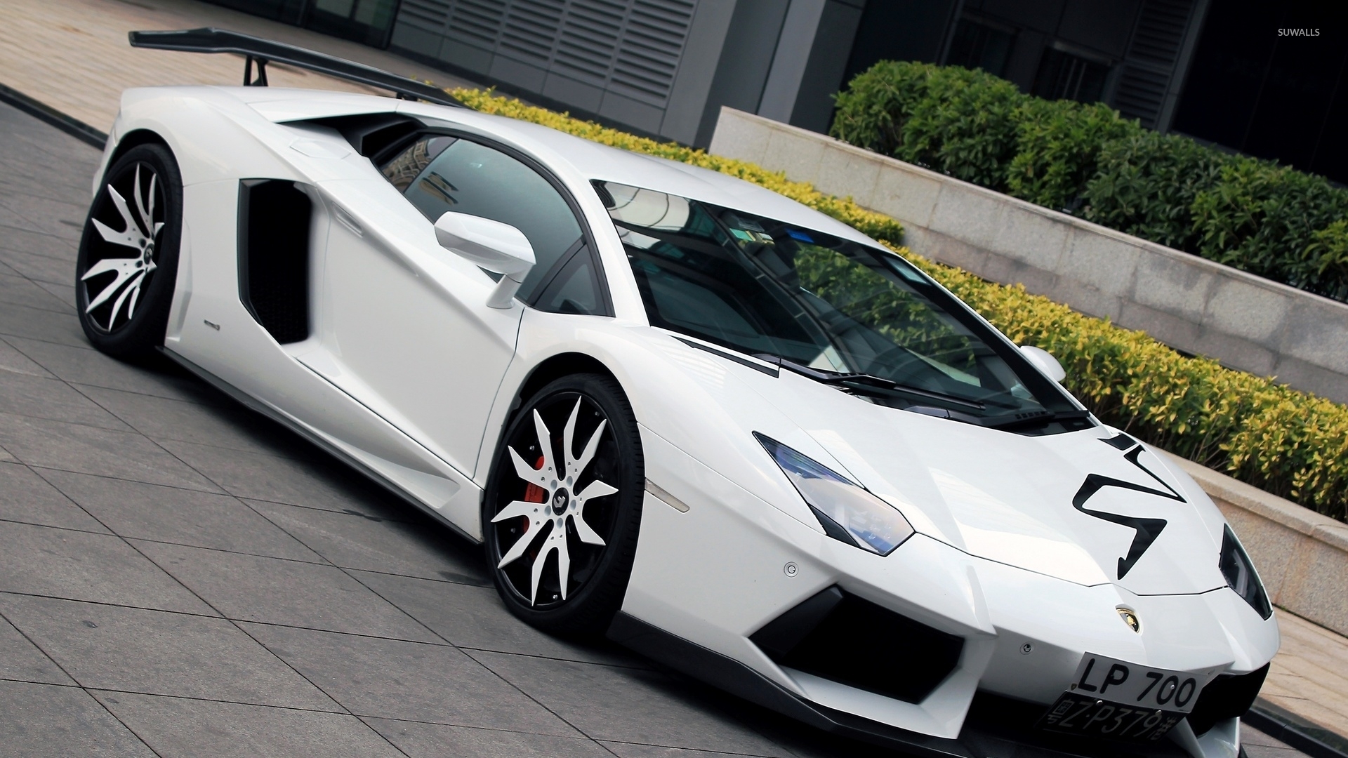 Lamborghini Aventador - HD Wallpaper 