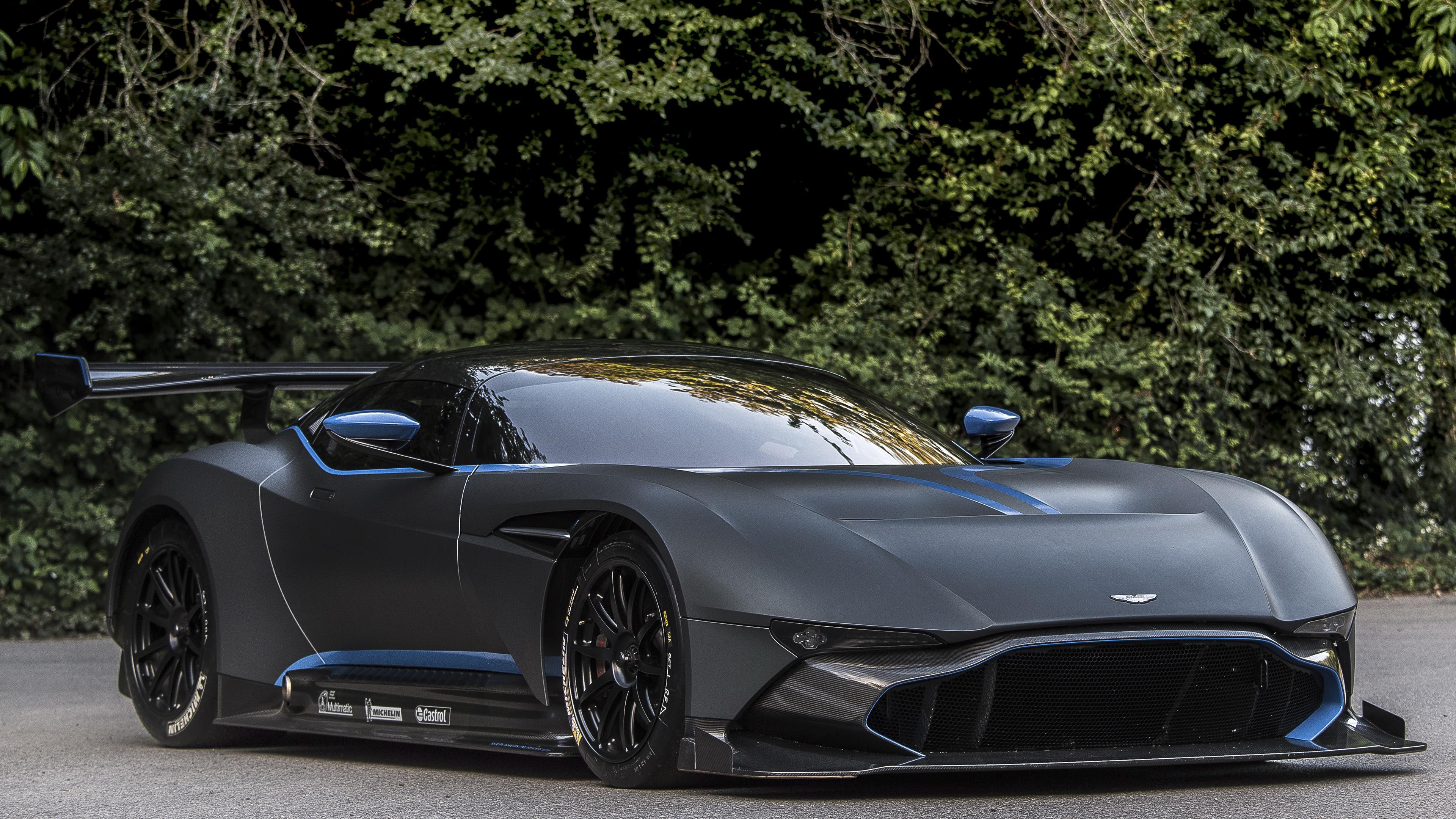 Aston Martin Vulcan - HD Wallpaper 