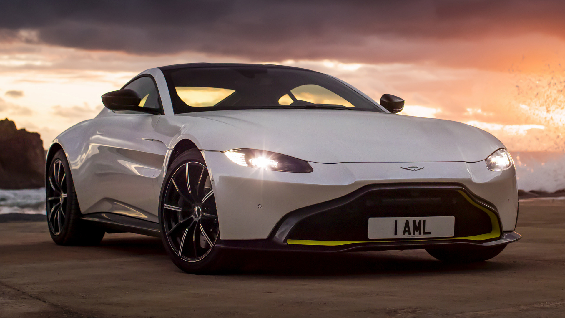 Aston Martin Grand Tour - HD Wallpaper 