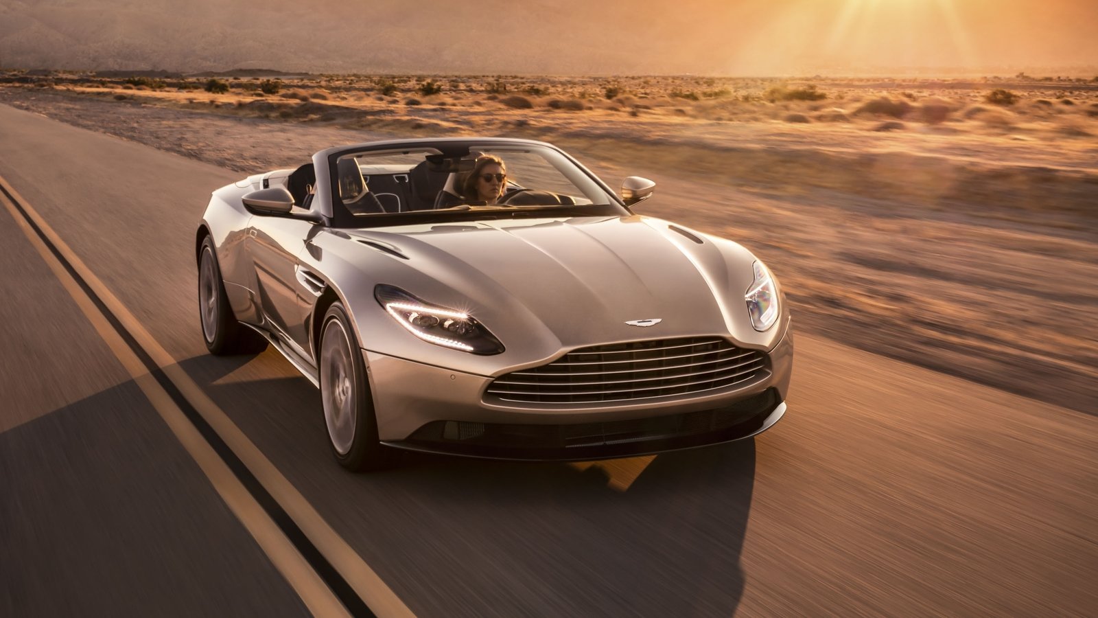 Aston Martin 2018 Db11 Convertible - HD Wallpaper 