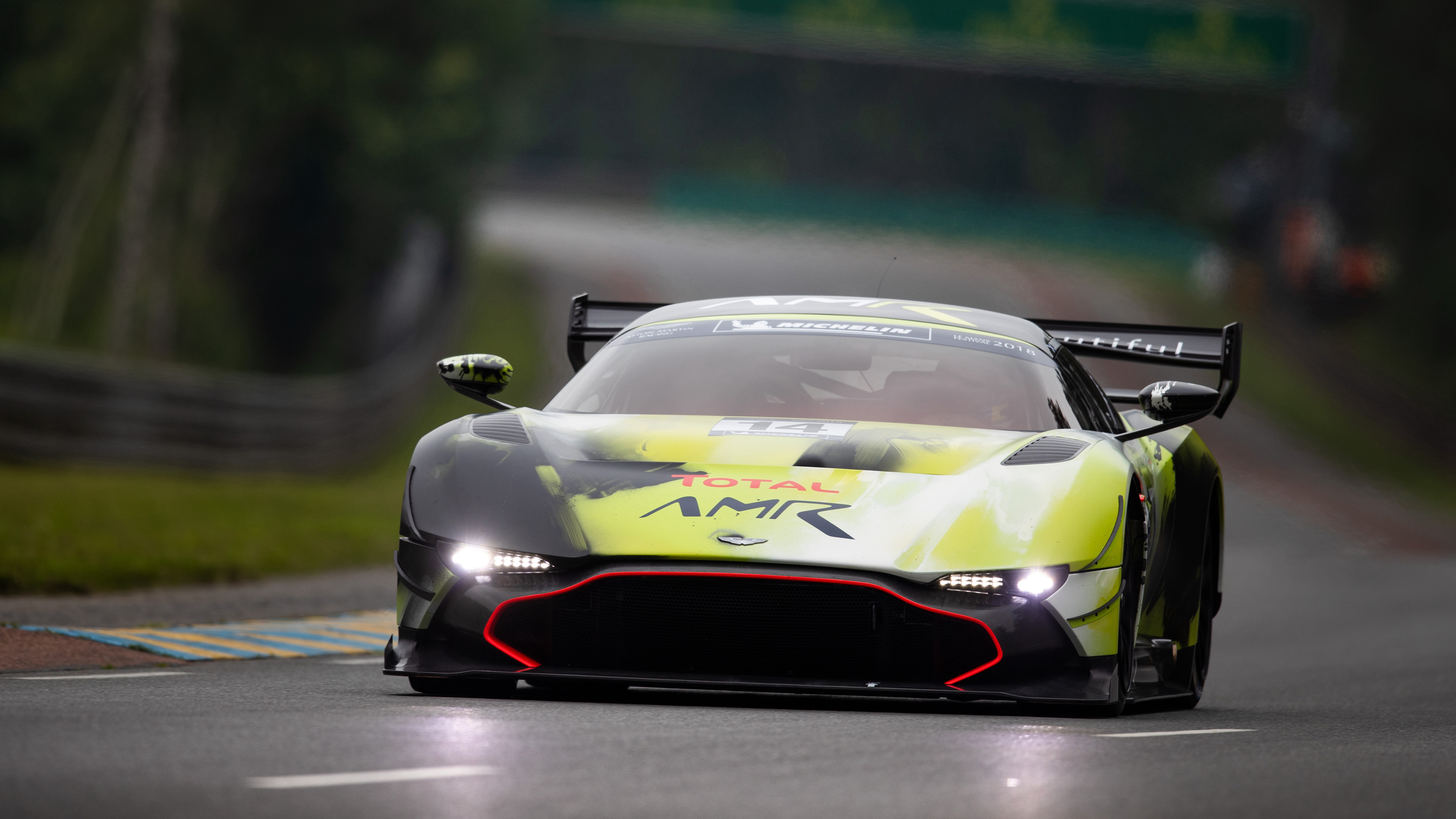 Aston Martin Vulcan Amr Pro - HD Wallpaper 