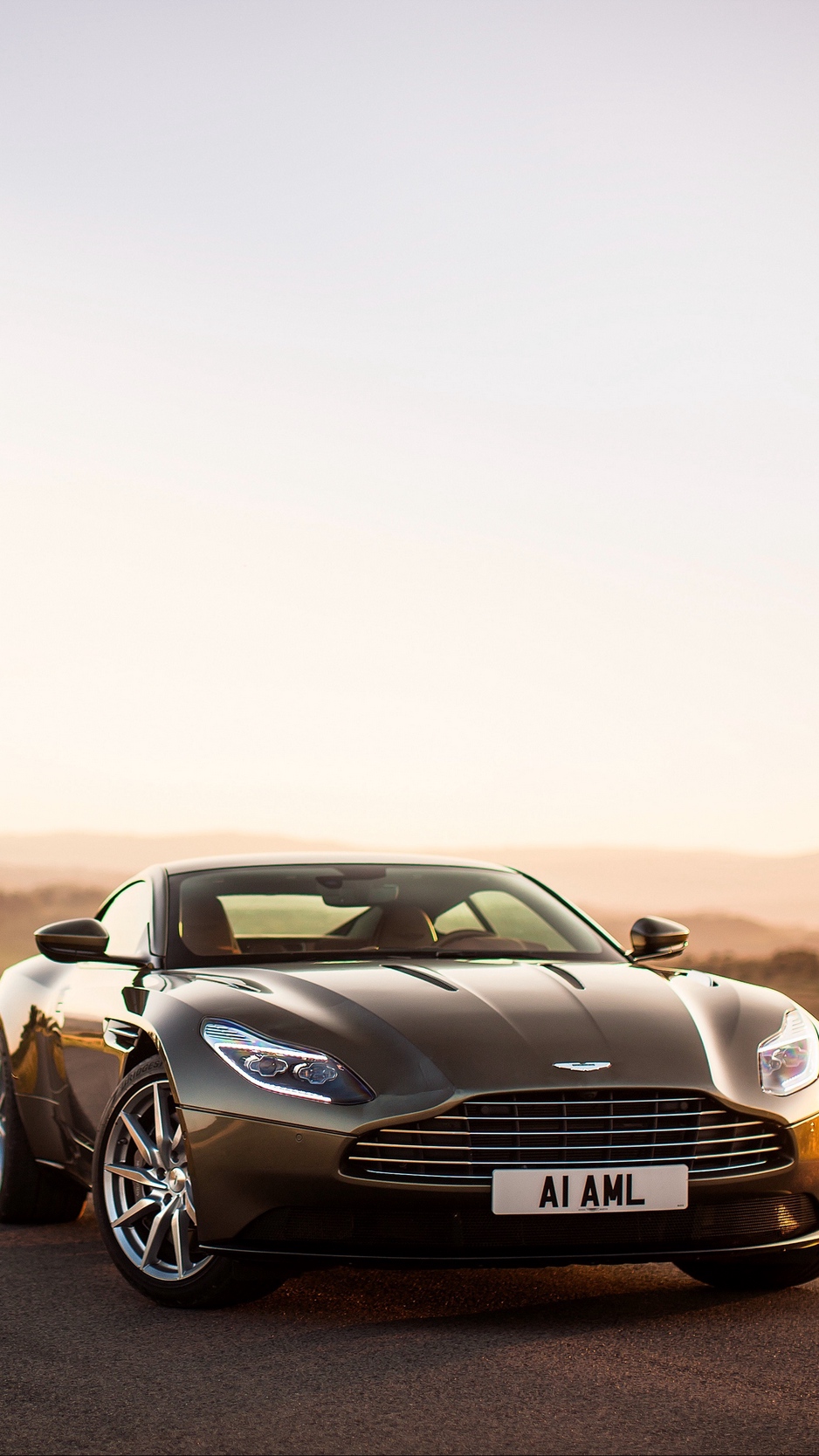 Wallpaper Aston Martin, Db11, Front View - Aston Martin Wallpaper Iphone - HD Wallpaper 