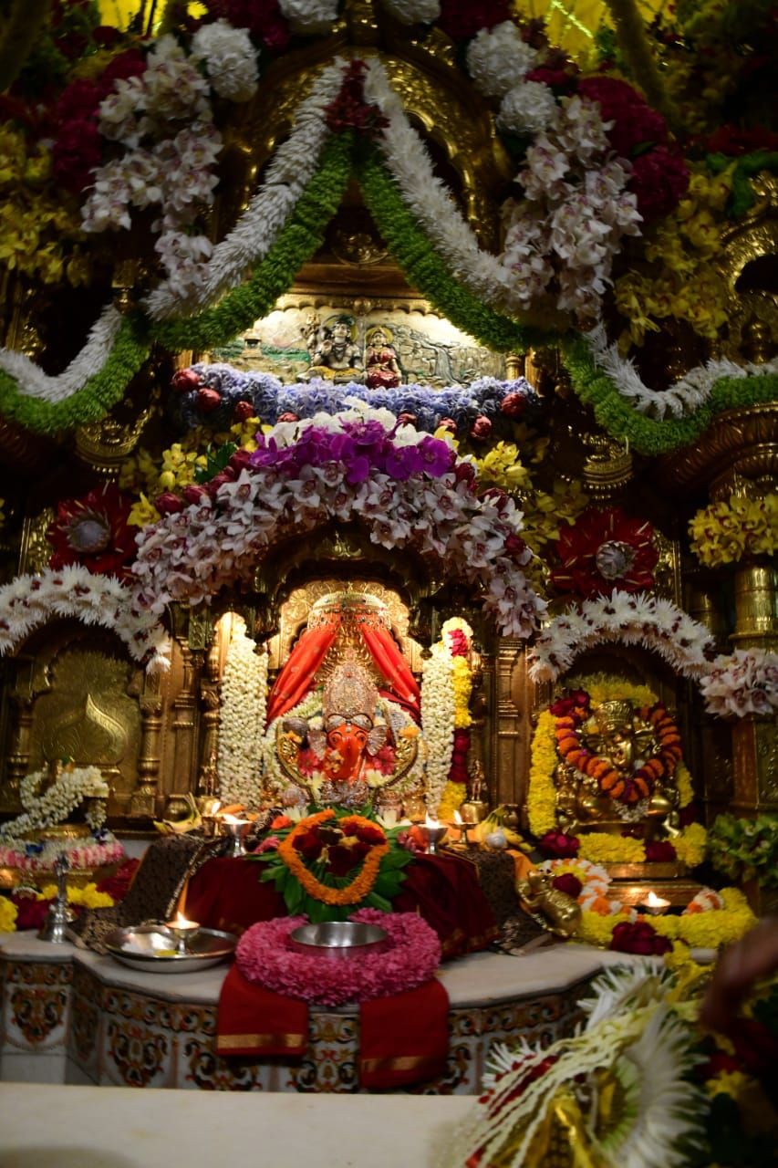 Siddhivinayak Temple Ganesh Chaturthi - HD Wallpaper 
