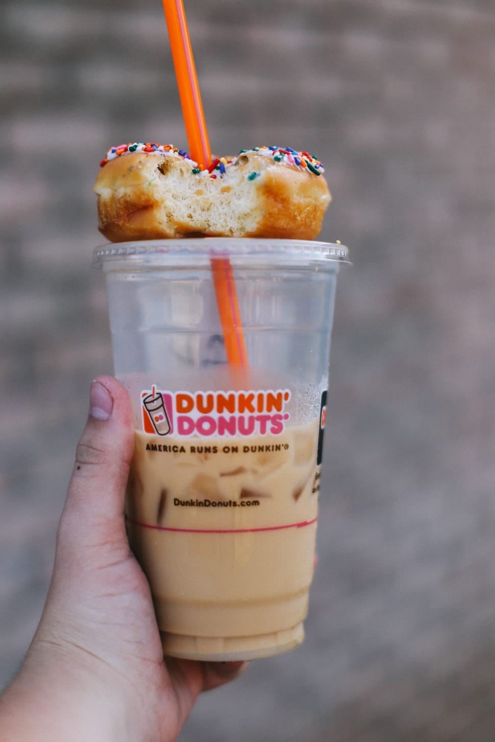 Dunkin - Donut And Iced Coffee - HD Wallpaper 