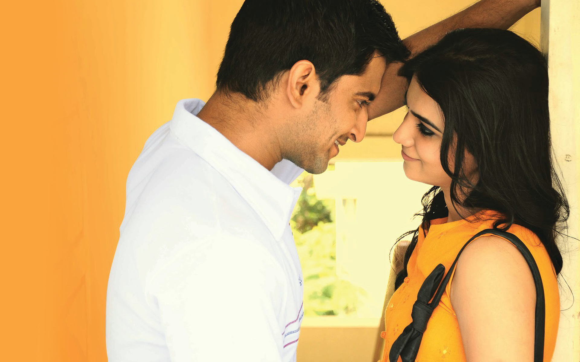 Yeto Vellipoyindi Manasu Nani And Samantha - HD Wallpaper 