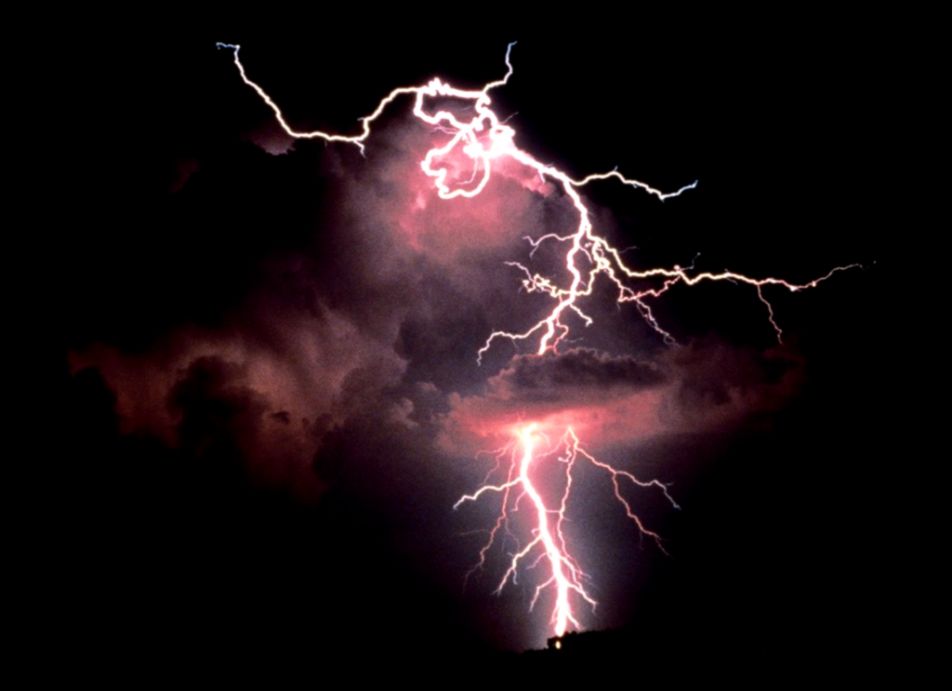 Impressive Cool Lightning Pictures Electric Evening - Real Cool Pictures Of Lightning - HD Wallpaper 