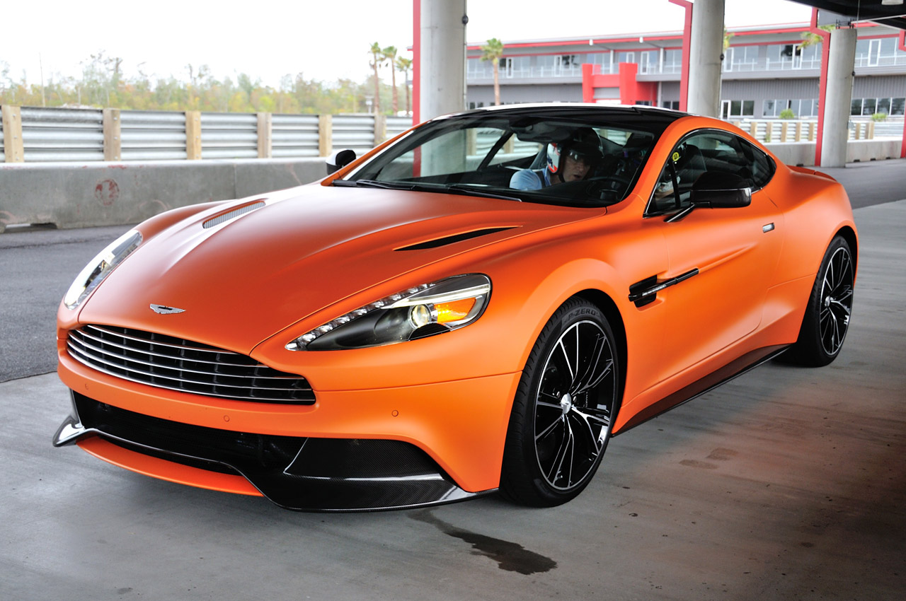 Aston Martin Vanquish Orange - HD Wallpaper 