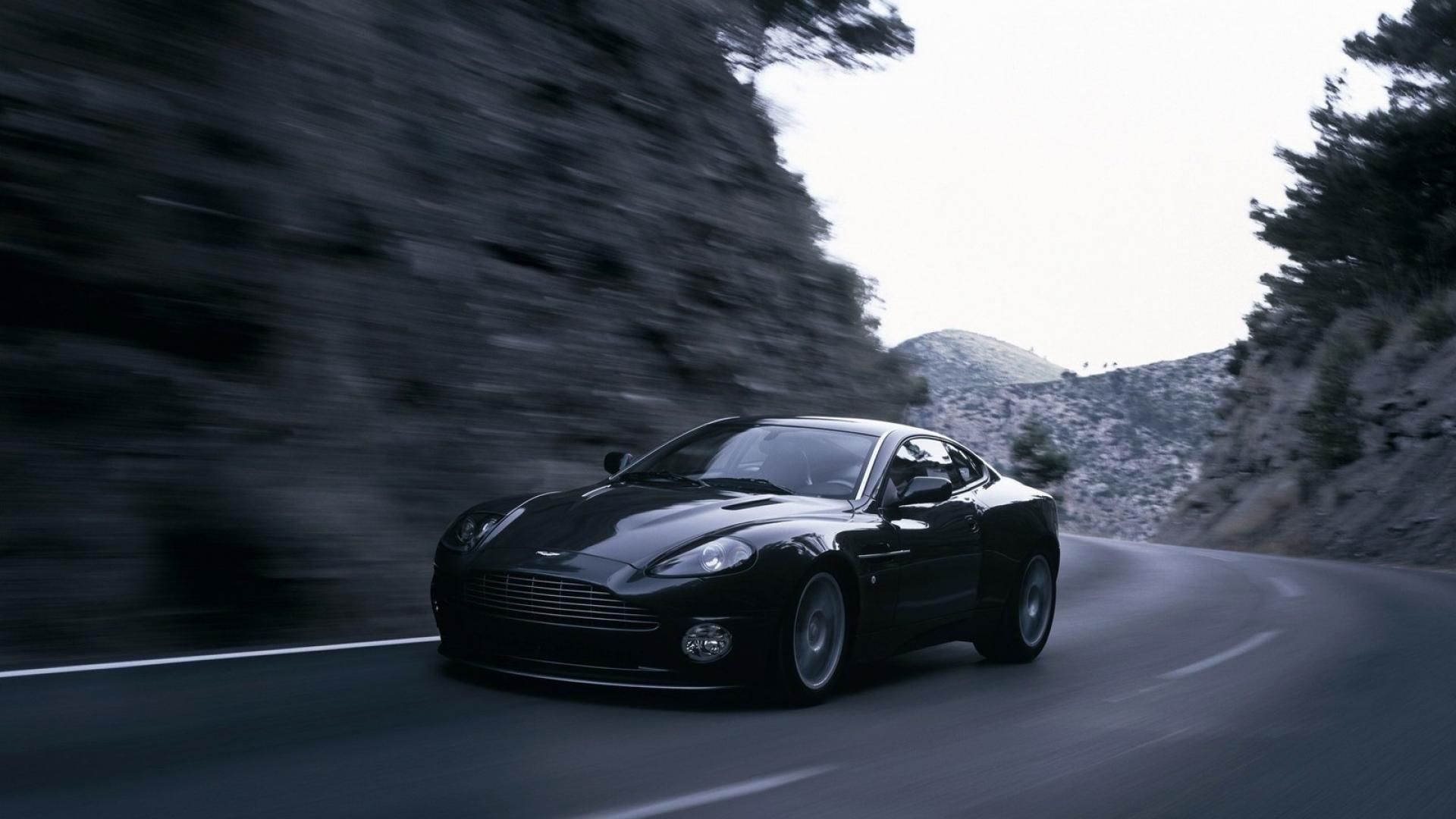 Aston Martin V12 Vantage Wallpaper Hd - HD Wallpaper 