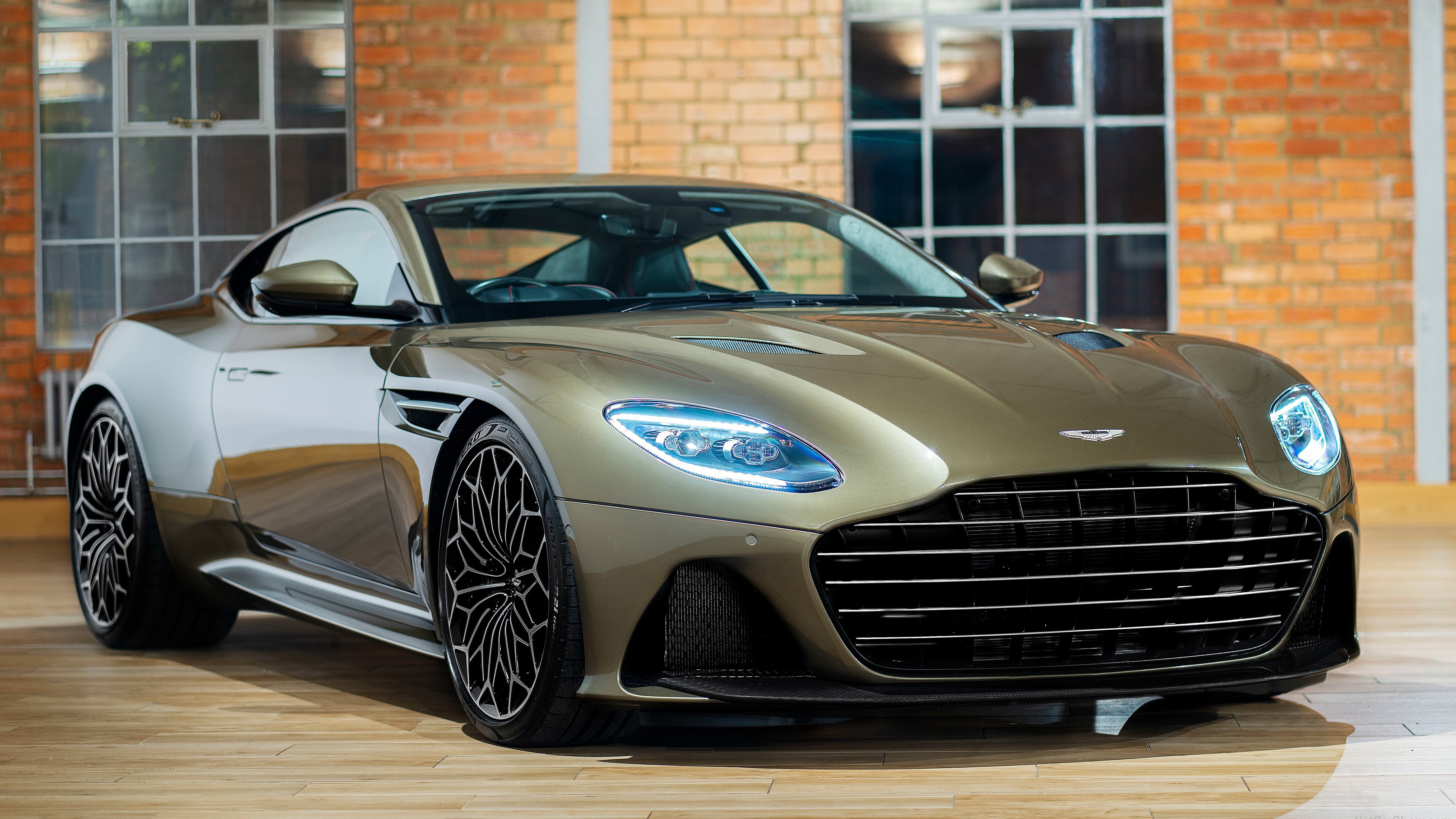 2019 Aston Martin Dbs Superleggera Car - Aston Martin Dbs Superleggera - HD Wallpaper 