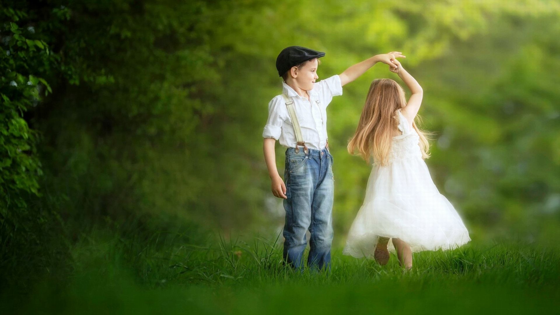 Funny Wallpaper Little Boy And Girl Dancing - Cute Boy And Girl In Love -  1920x1080 Wallpaper 