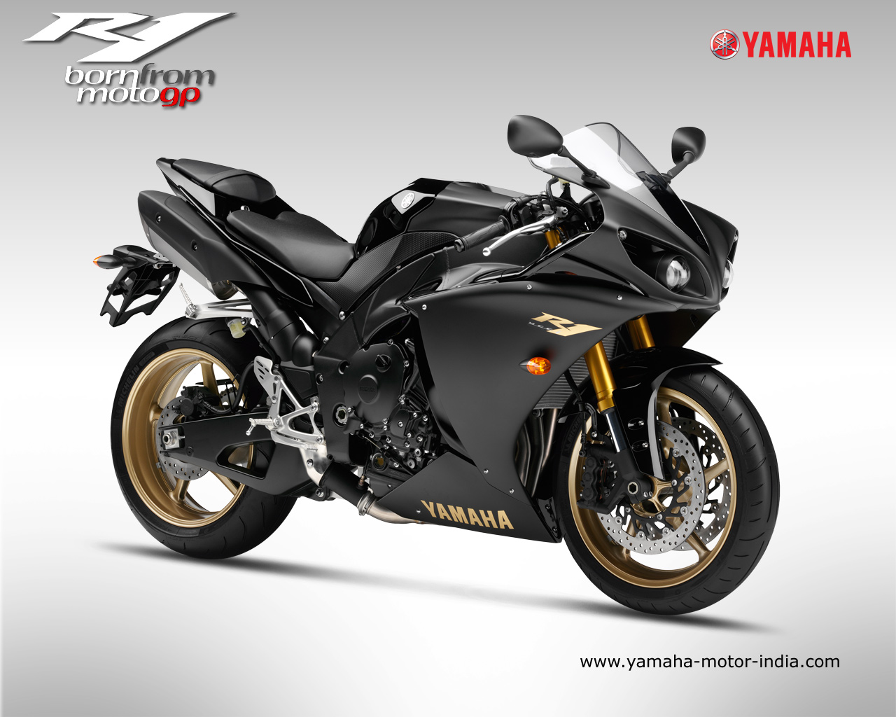 Yamaha Bike R1 Price - HD Wallpaper 