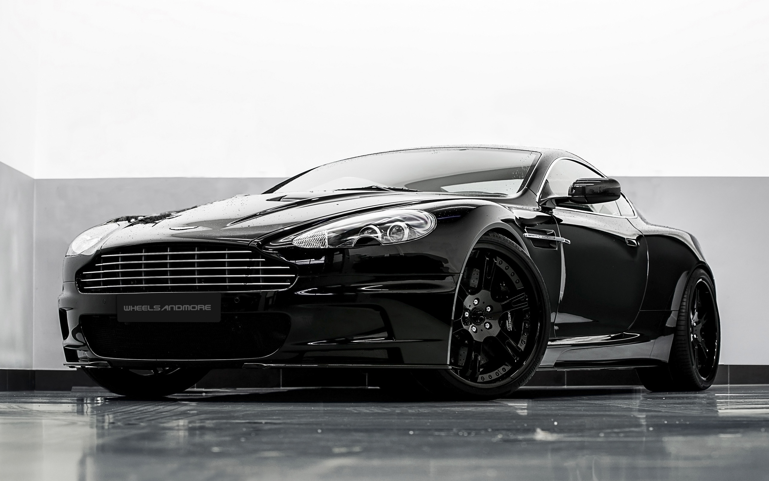Aston Martin Dbs V12 2012 - HD Wallpaper 