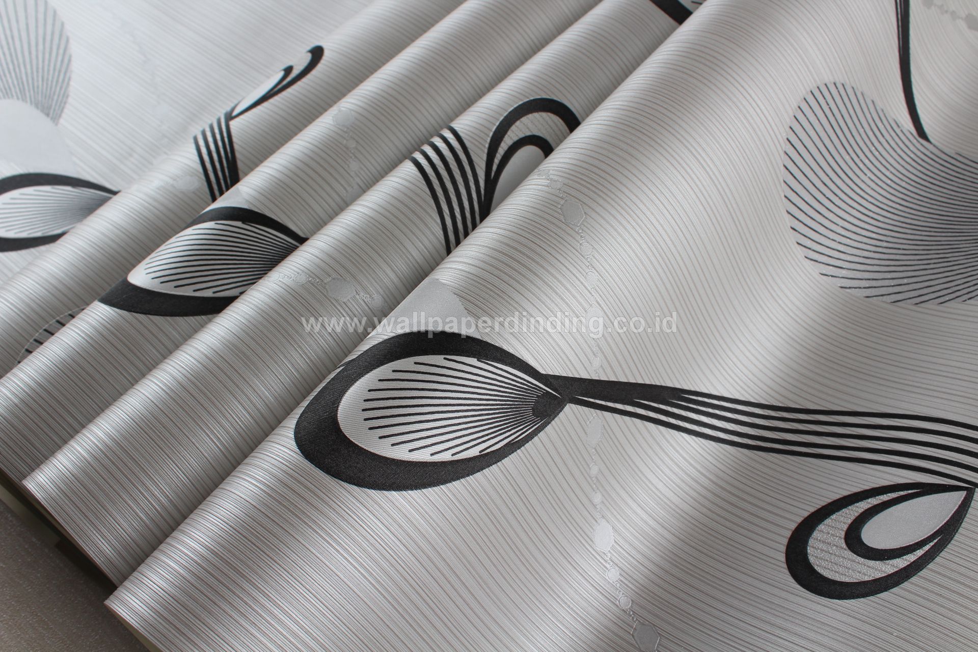 Wallpaper Dinding Minimalis Silver Hitam - Tembok Warna Silver Hitam - HD Wallpaper 