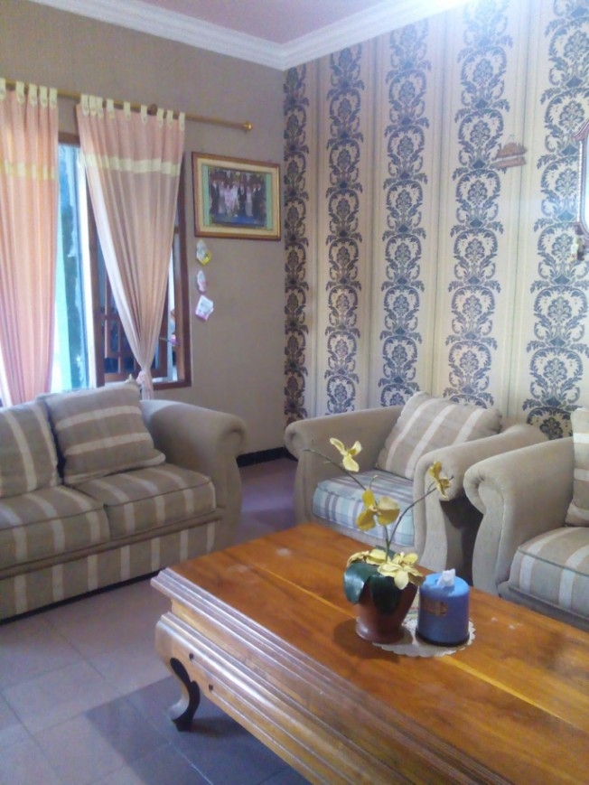 Wallpaper Dinding Malang - Living Room - HD Wallpaper 