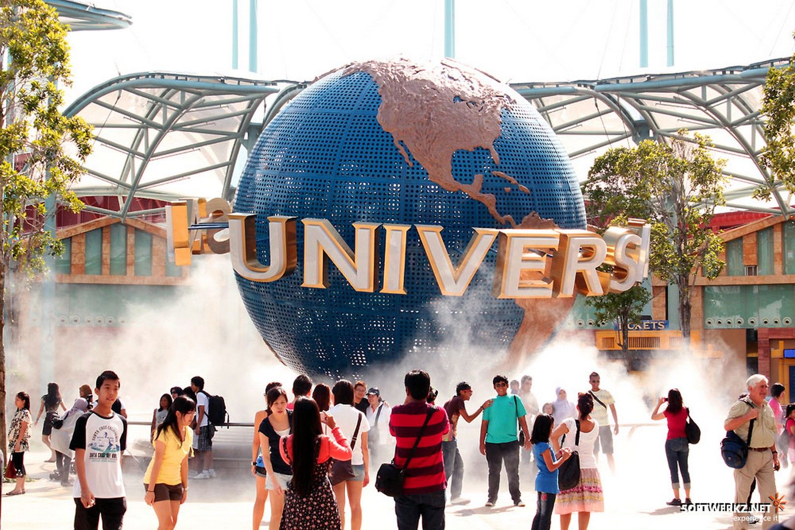 Universal Studios Singapore - HD Wallpaper 