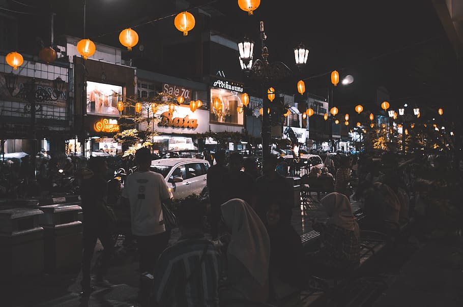 Indonesia, Jalan Malioboro, People, Crowd, Night, Road, - Auto Show - HD Wallpaper 