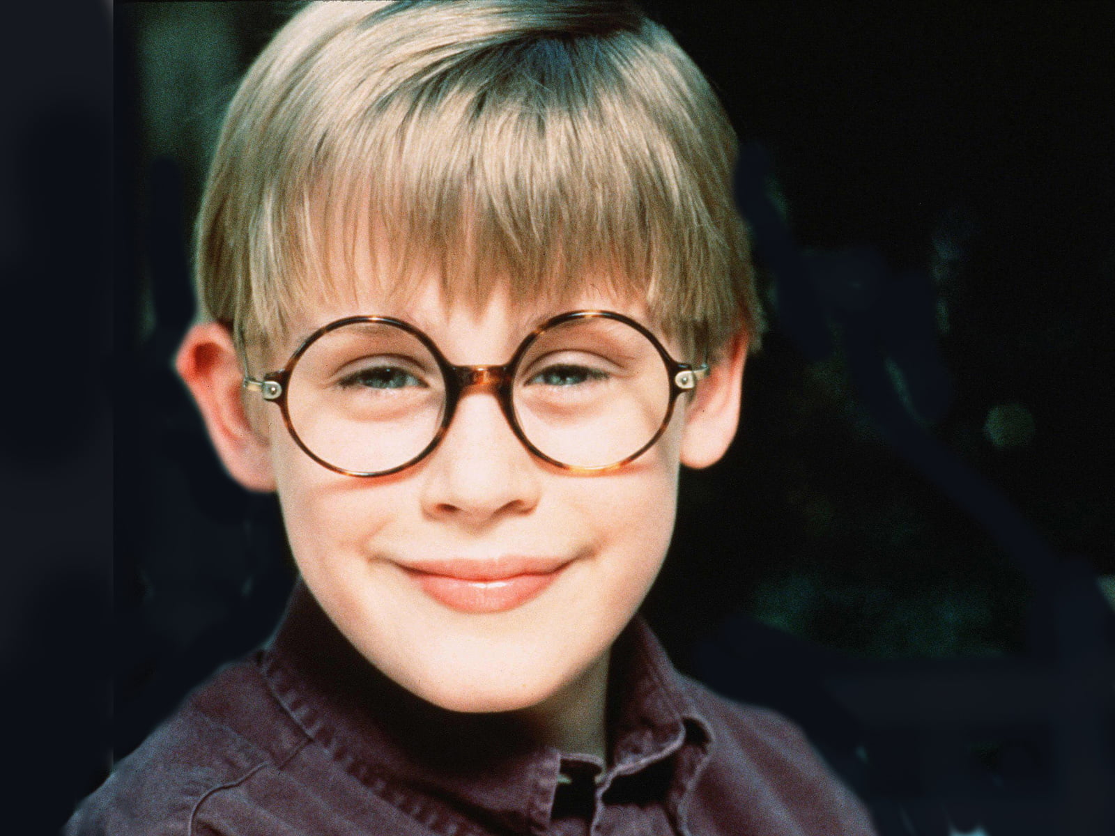 Home Alone With Glasses - HD Wallpaper 