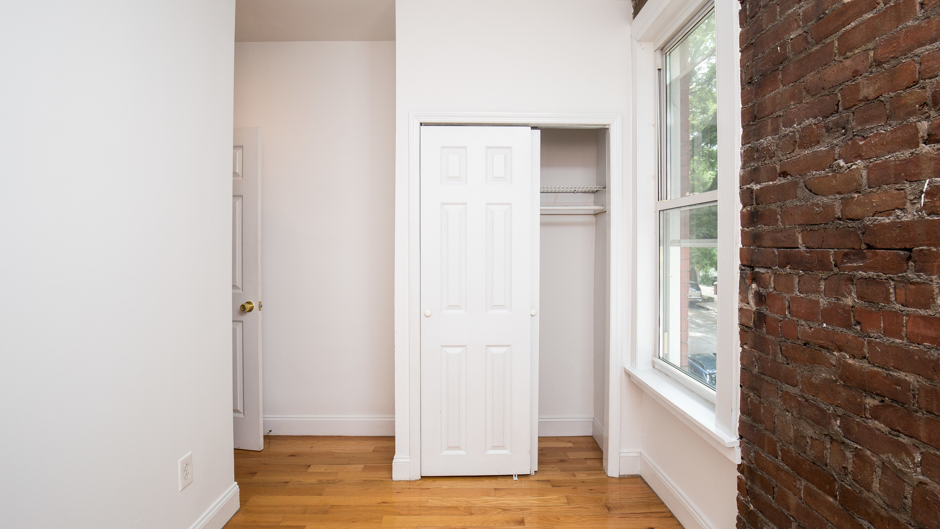 21 Adelphi %282l%29 - Home Door - HD Wallpaper 