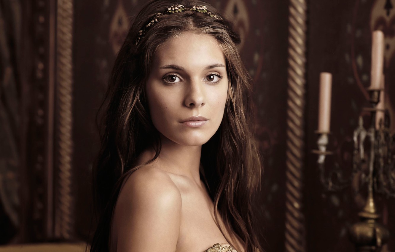 Photo Wallpaper Promo, Reign, Kingdom, Caitlin Stasey - Caitlin Stasey Reign Sexy - HD Wallpaper 