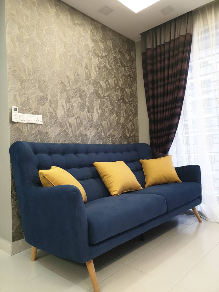Studio Couch - HD Wallpaper 