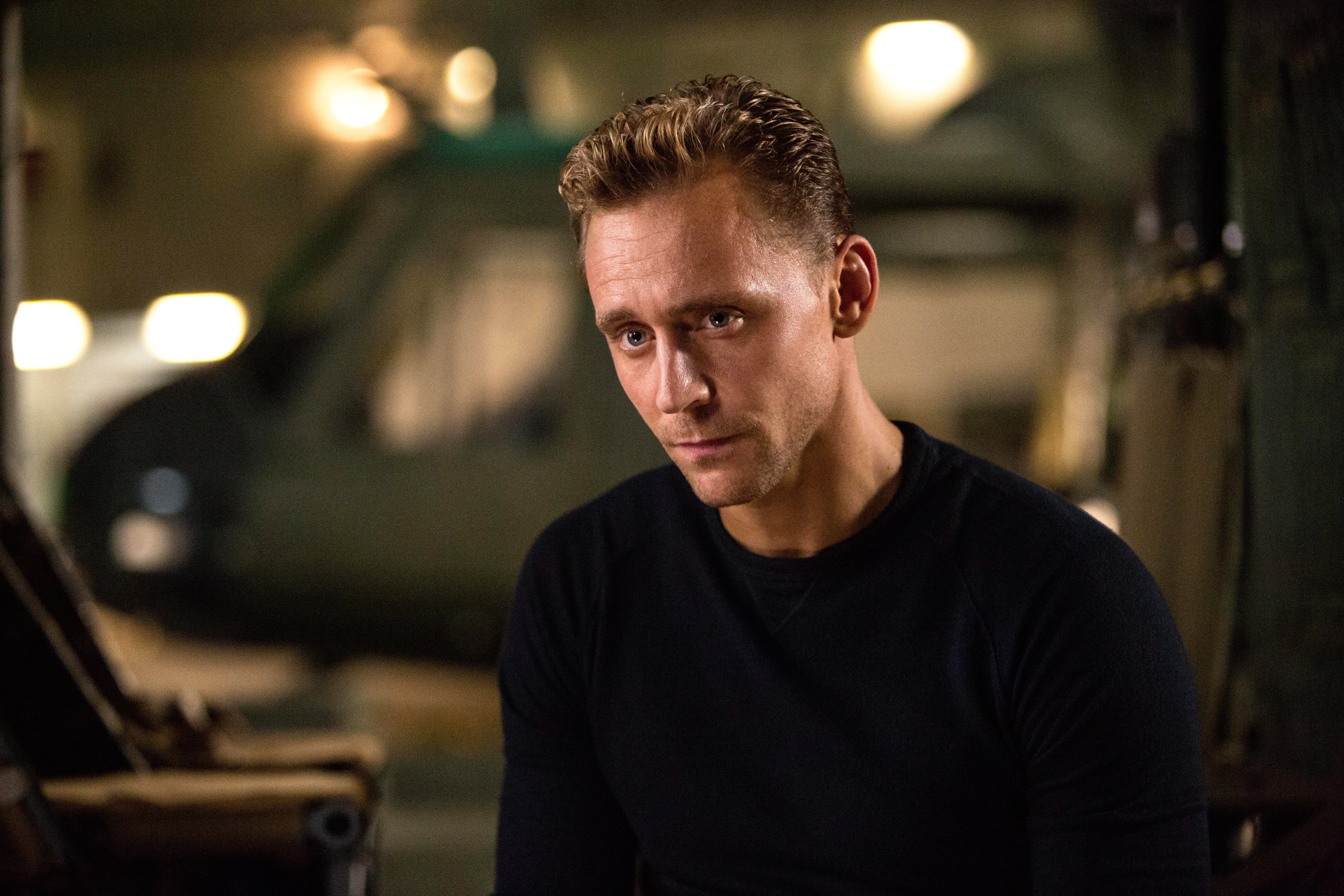 Tom Hiddleston Fotos Hd - HD Wallpaper 