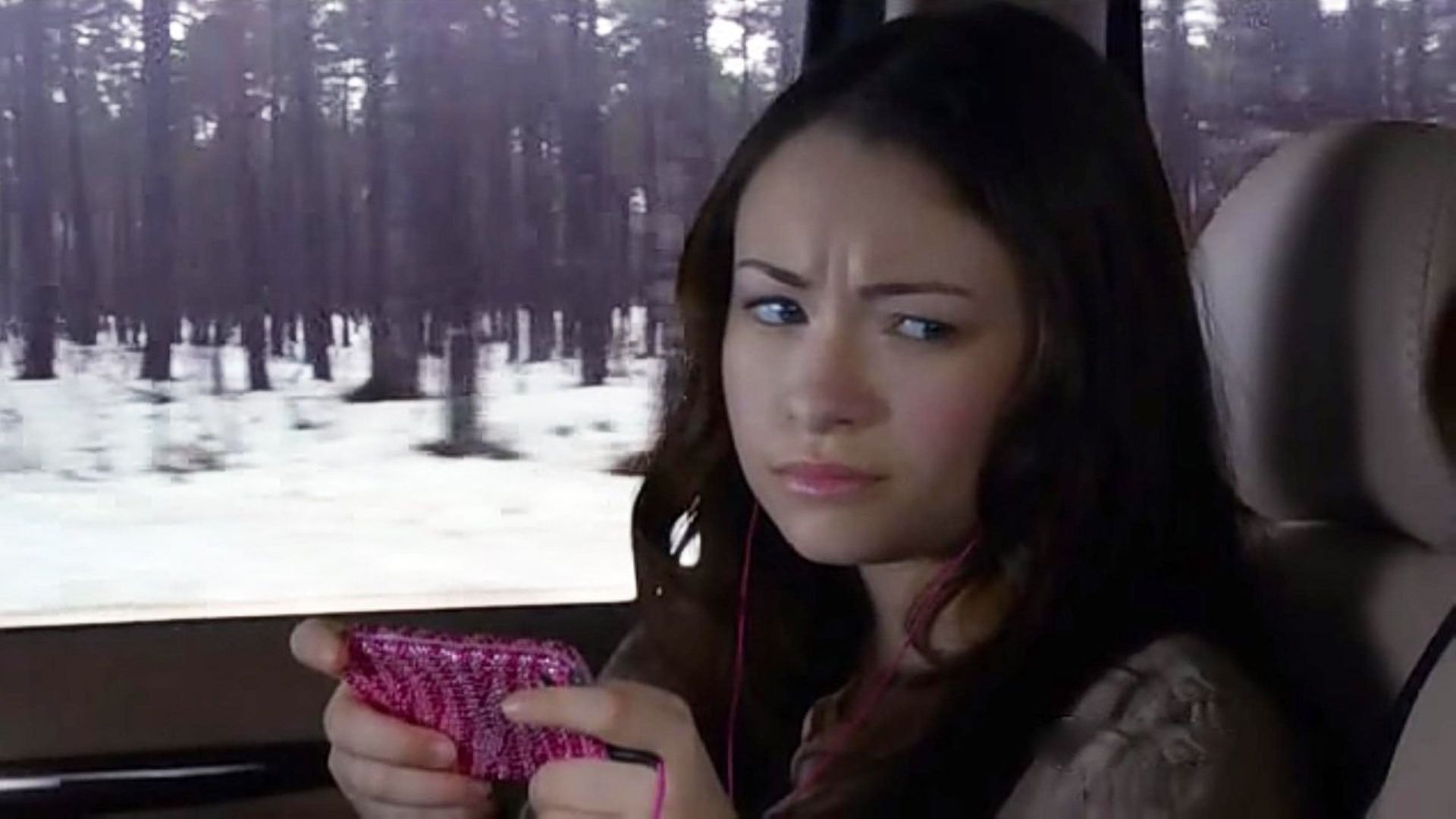 Home Alone The Holiday Heist Alexis - HD Wallpaper 