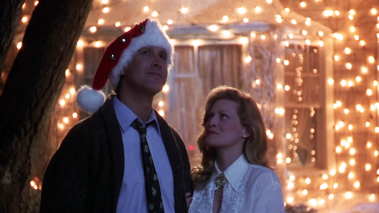 Christmas Vacation Chevy Chase And Beverly Dangelo - National Lampoon's Christmas Vacation Screencaps - HD Wallpaper 
