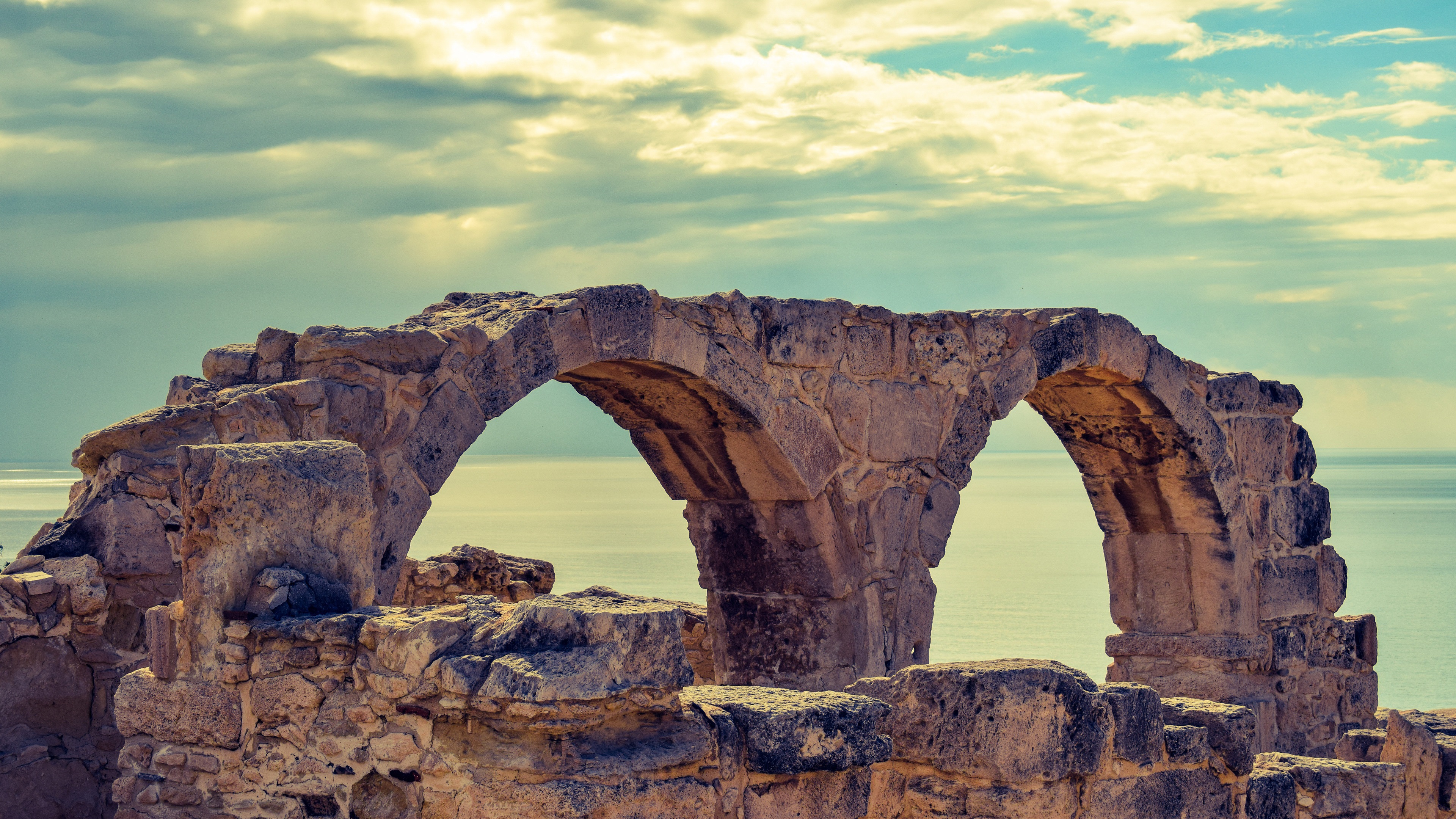Wallpaper Cyprus, Sea, Curio, Ruins, Clouds - Sfondi Antichità - HD Wallpaper 