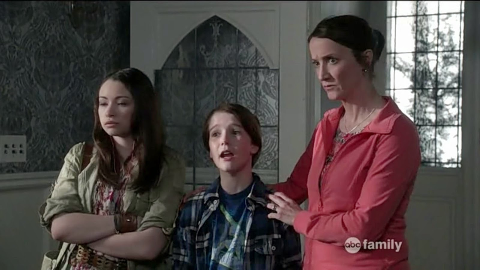 Home Alone: The Holiday Heist - HD Wallpaper 