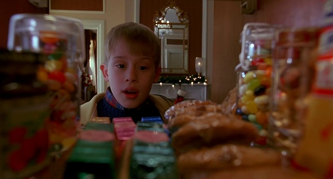 National Lampoons Christmas Vacation Christmas Movies - Home Alone 2 Hotel Food - HD Wallpaper 