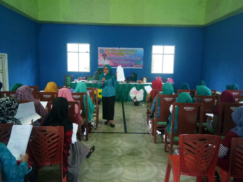 Chair - HD Wallpaper 