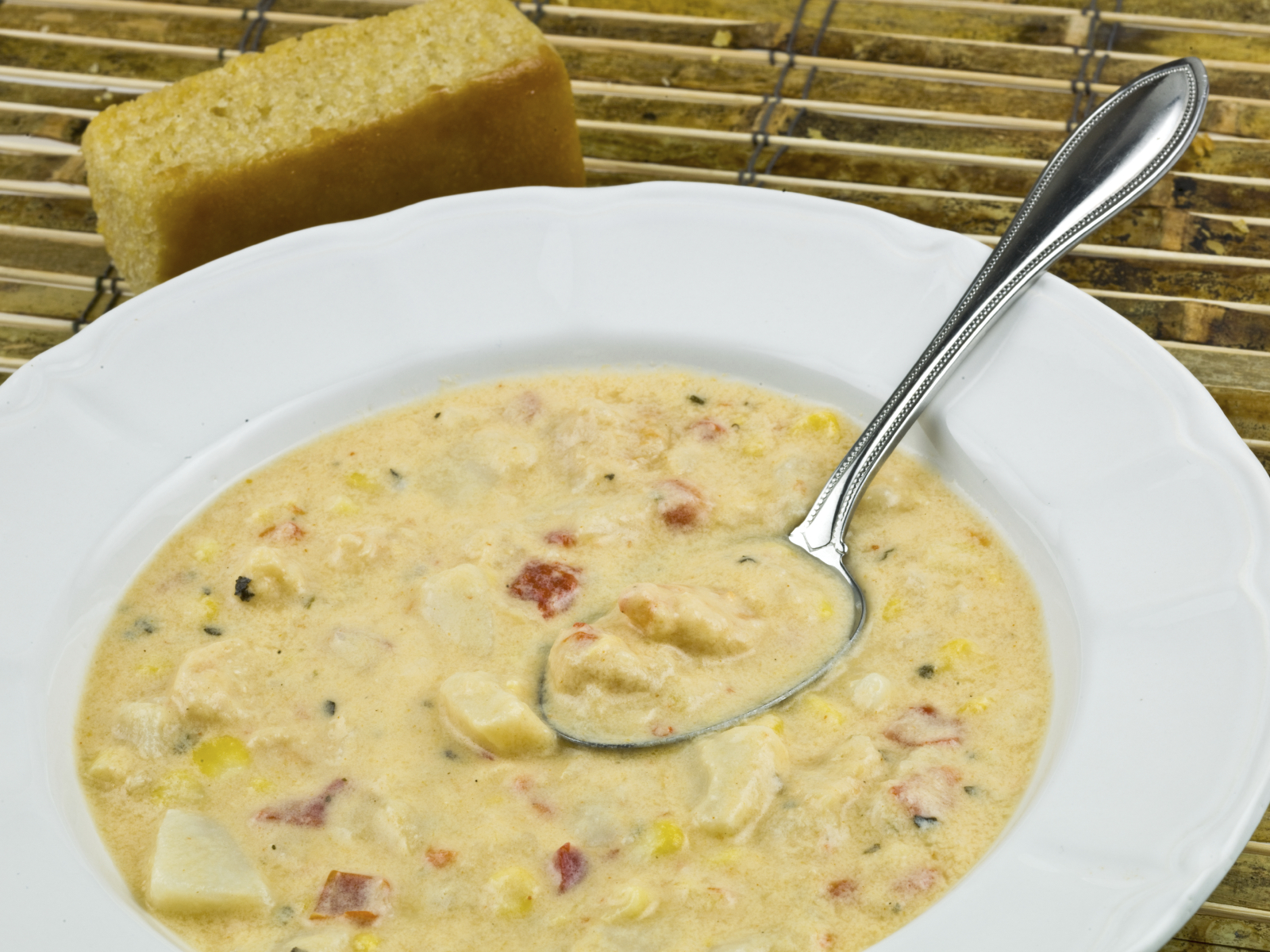 Shrimp & Corn Chowder - Crockpot Chicken Corn Chowder - HD Wallpaper 