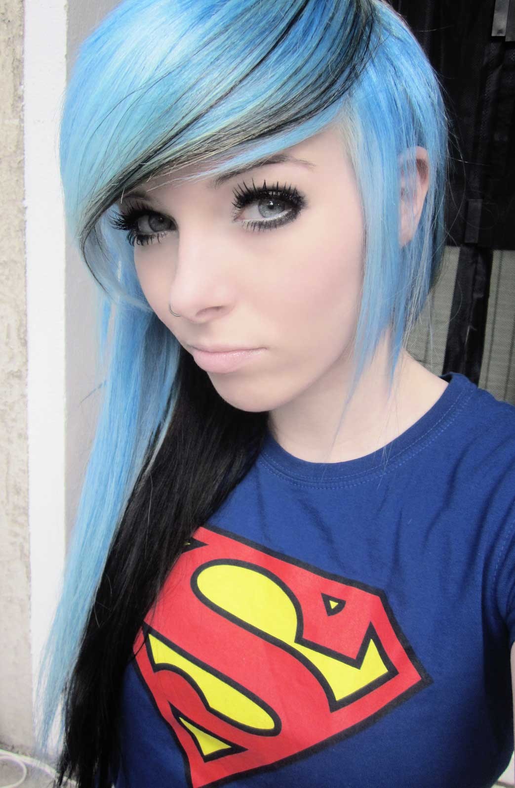 Wallpaper - Cute Emo Hairstyles For Girls - 1043x1594 Wallpaper 