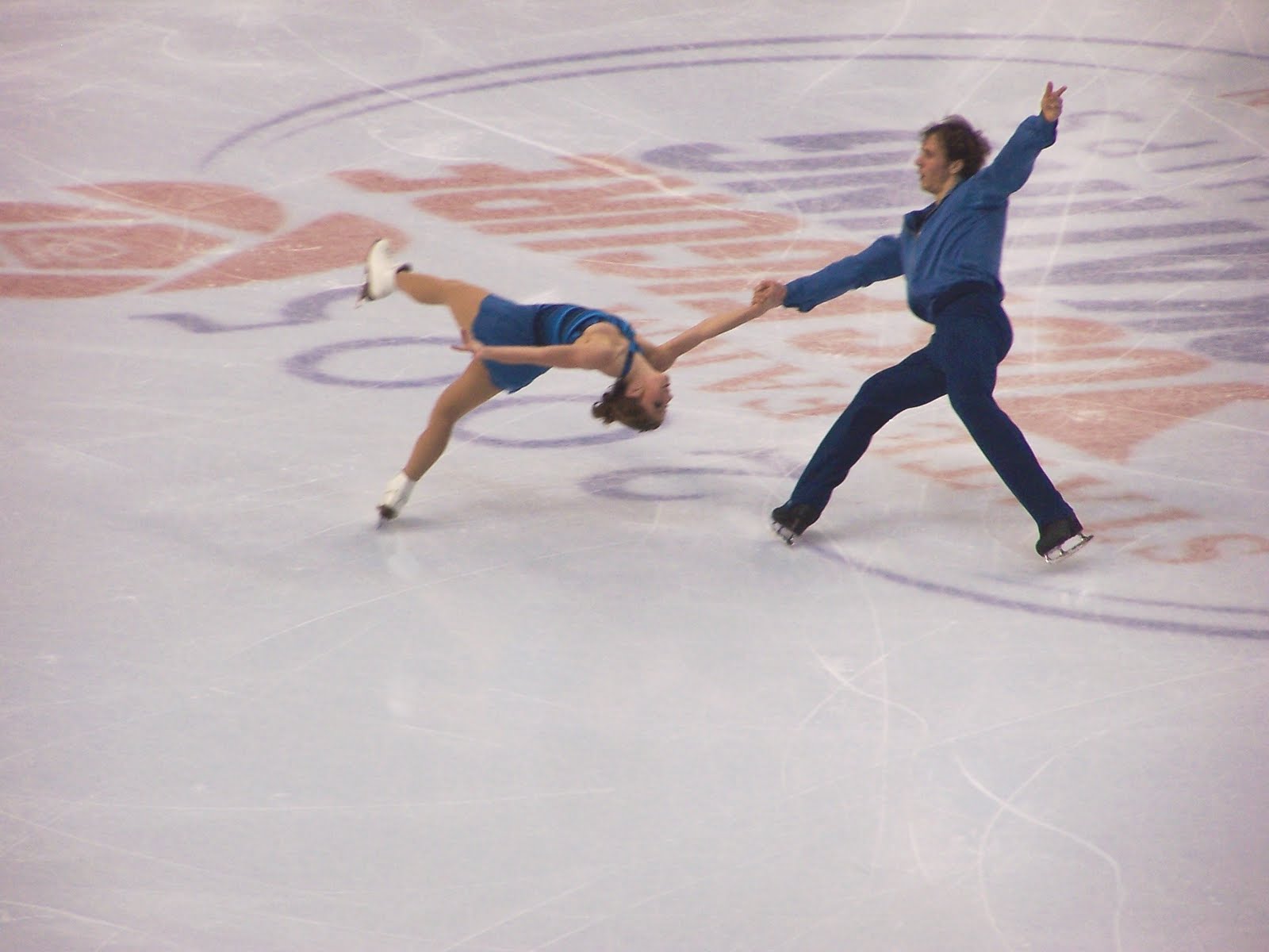 Figure Skating - HD Wallpaper 