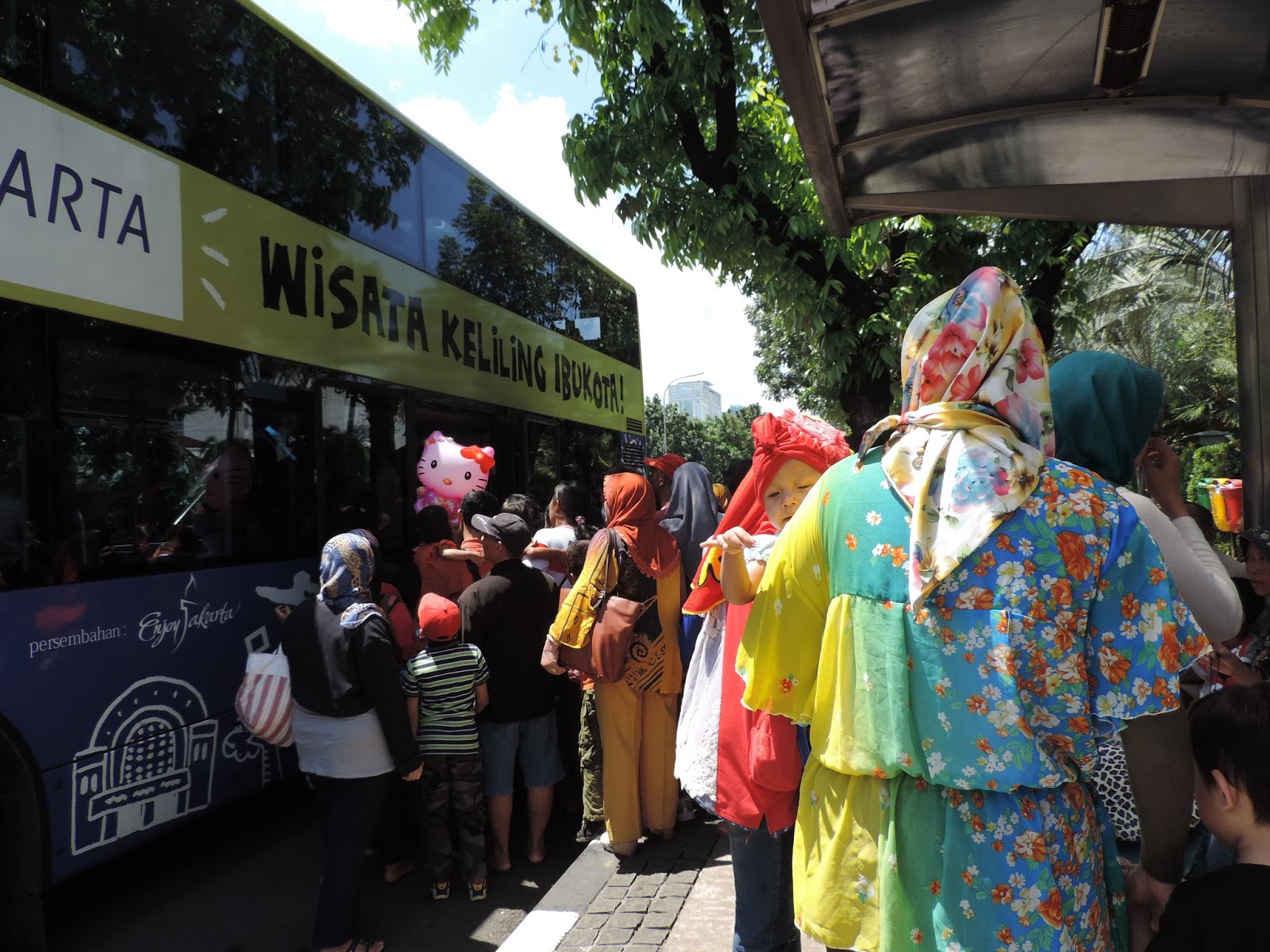 Costume - HD Wallpaper 