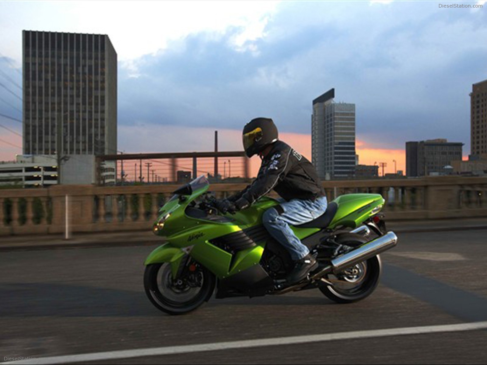 2009 Kawasaki Ninja Zx - Motorcycle - HD Wallpaper 