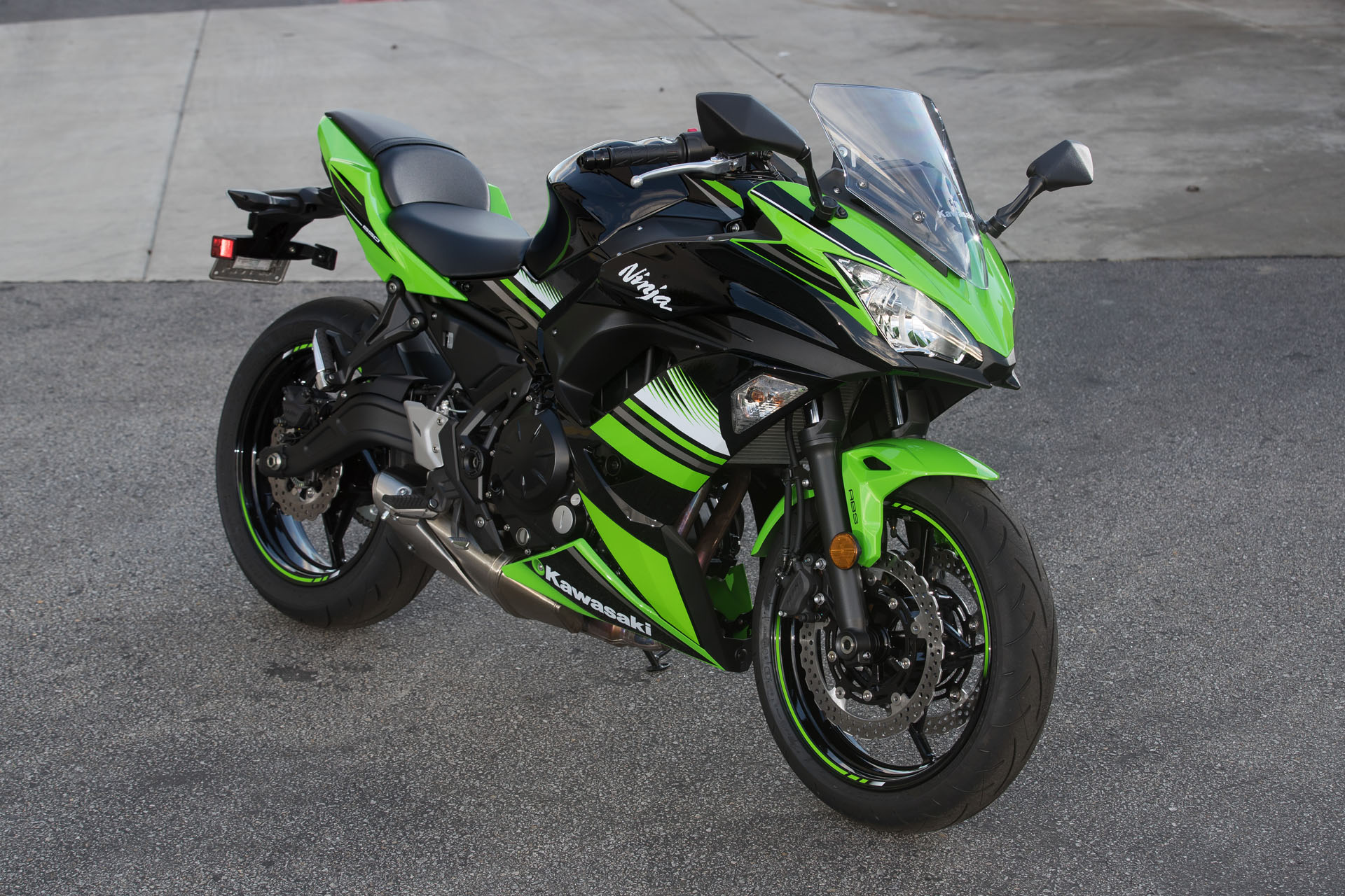 2017 Kawasaki Ninja 650 Abs First Ride Wallpaper - Motorcycle - HD Wallpaper 