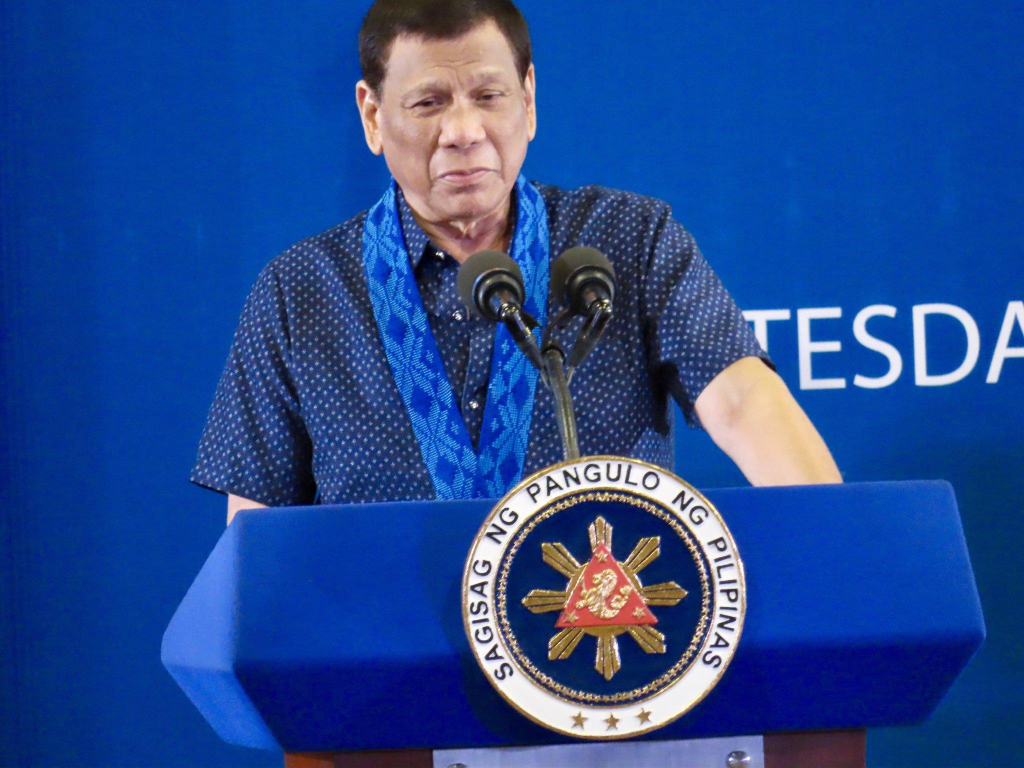 Duterte At Tesda 911 - HD Wallpaper 