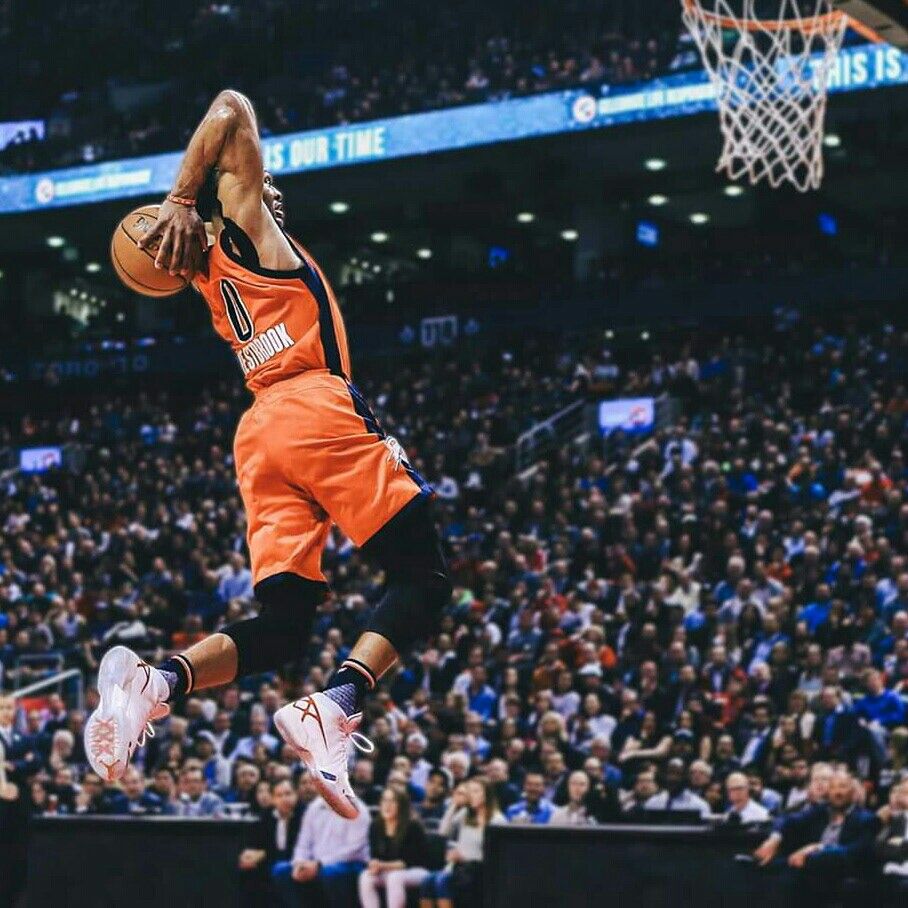 Russell Westbrook Dunking Wallpaper Hd - HD Wallpaper 