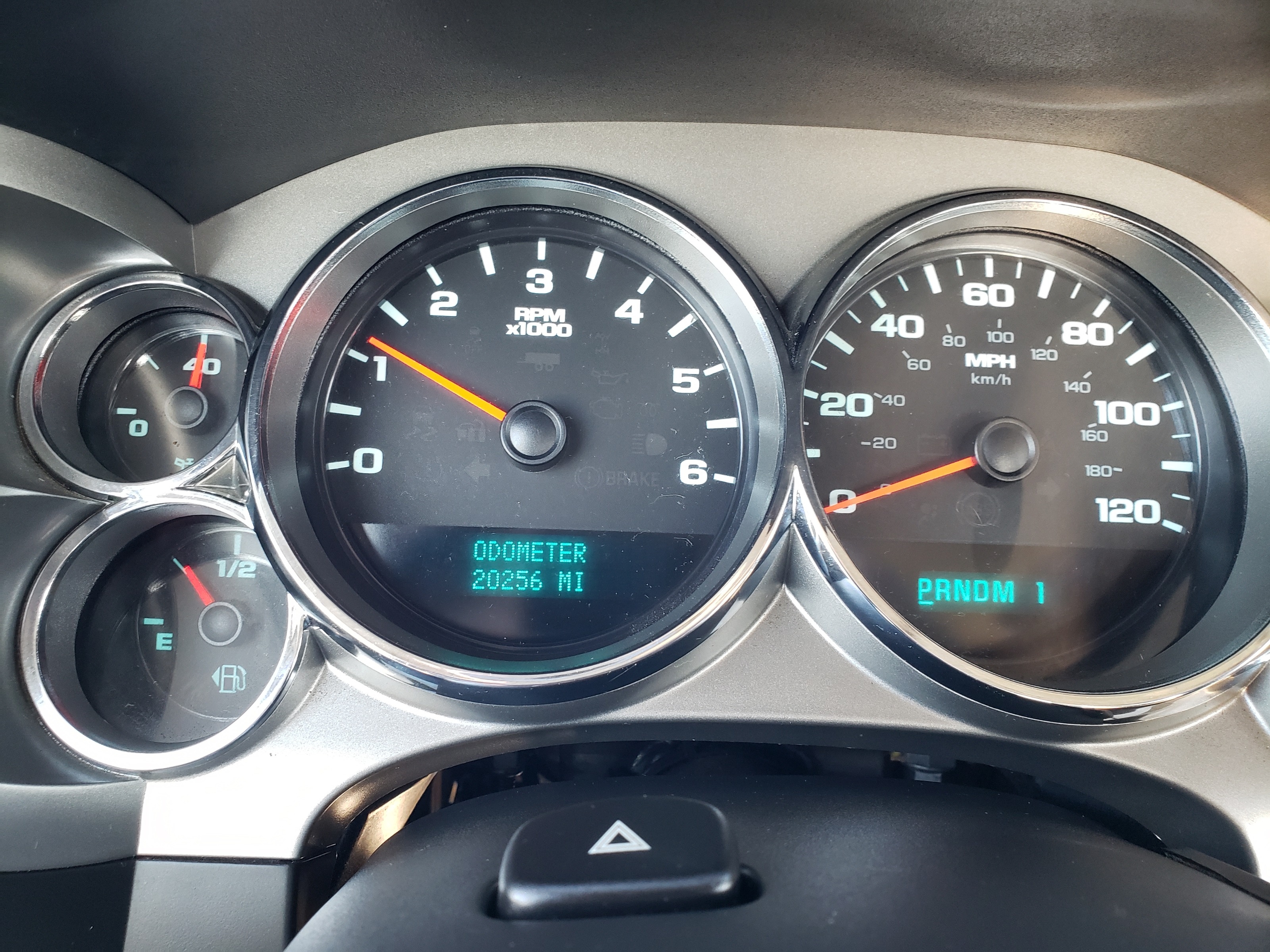 Chevy Silverado - HD Wallpaper 