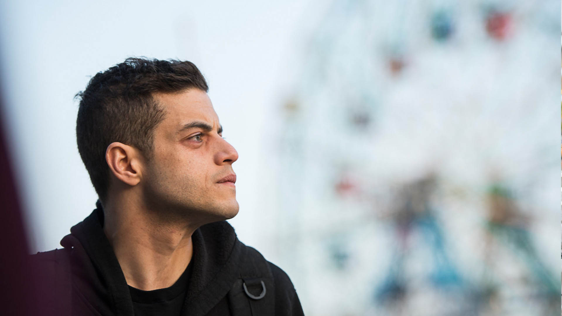 Rami Malek As Elliot Alderson Wallpaper - Mr Robot Elliot Profile - HD Wallpaper 