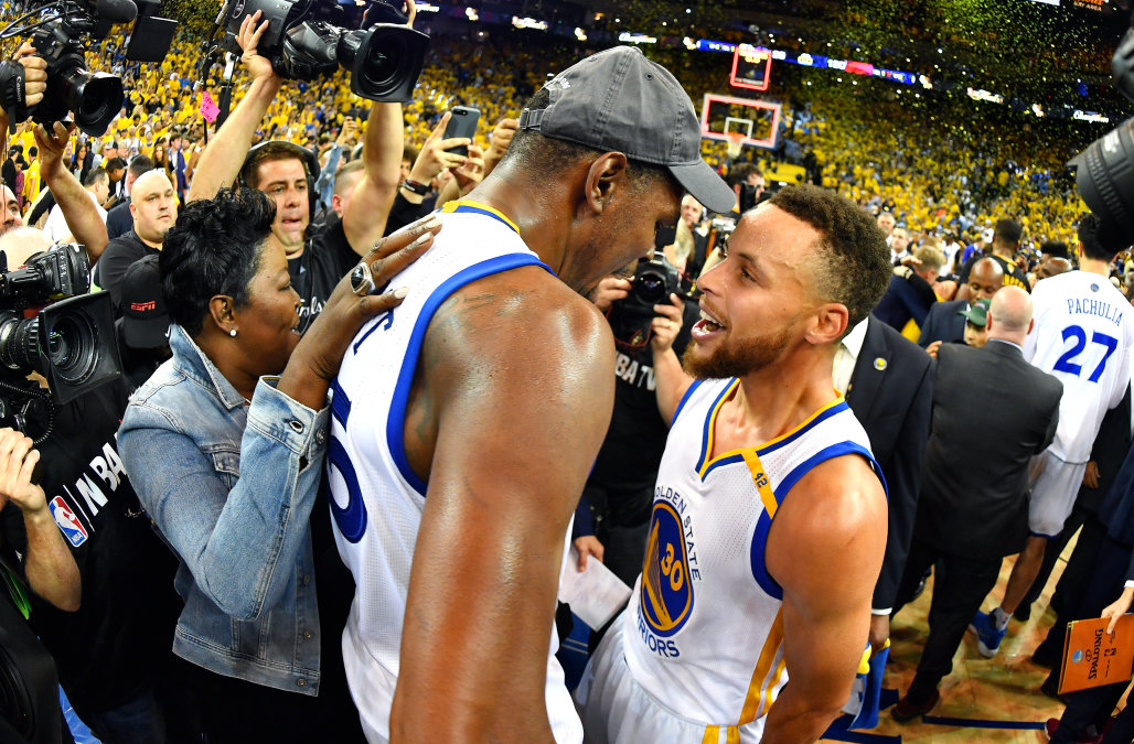 Kevin Durant And Stephen Curry Finals - HD Wallpaper 