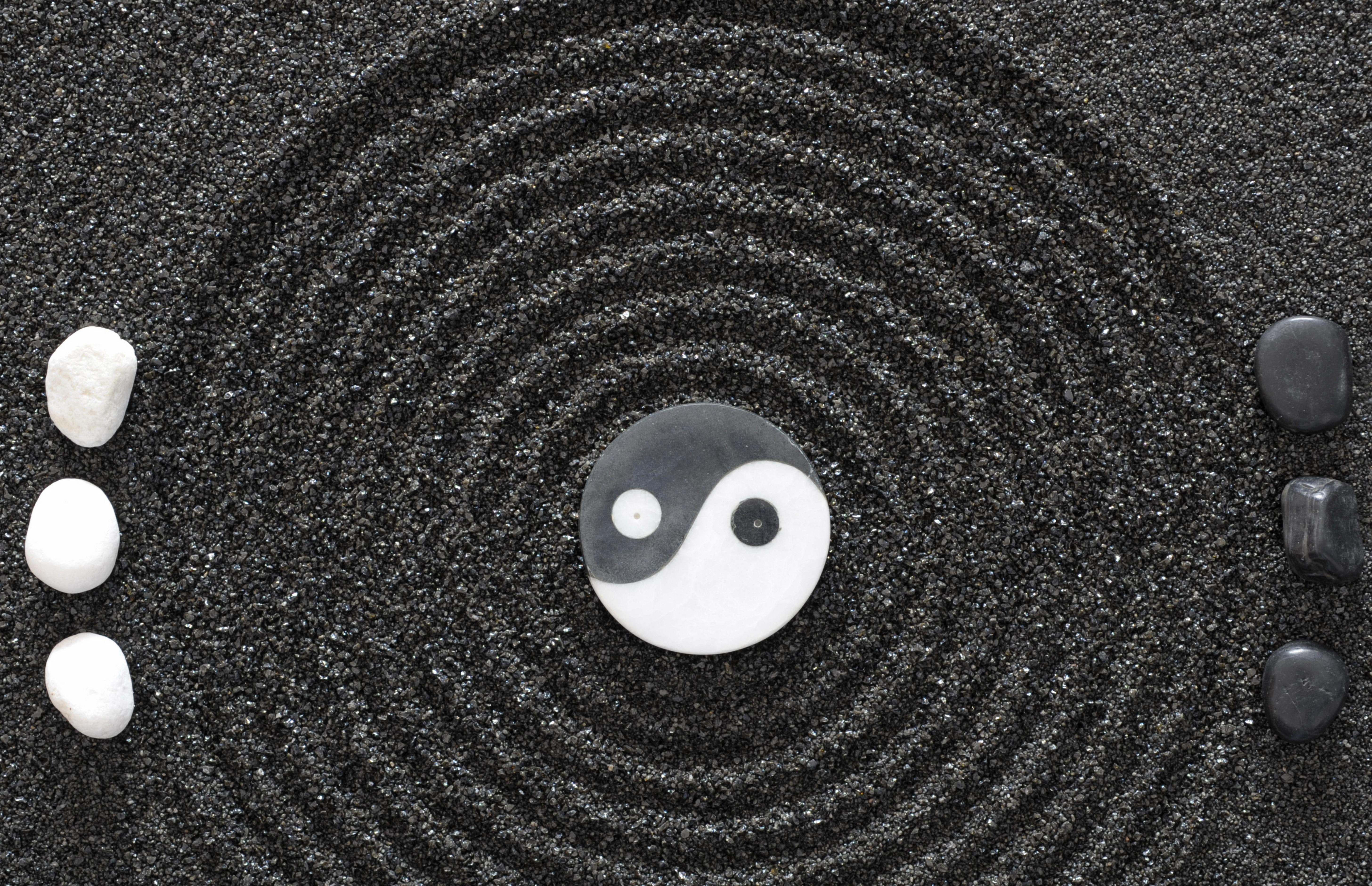 Yin-yang, Stones, Earth - Yin Yang Wallpaper 4k - HD Wallpaper 