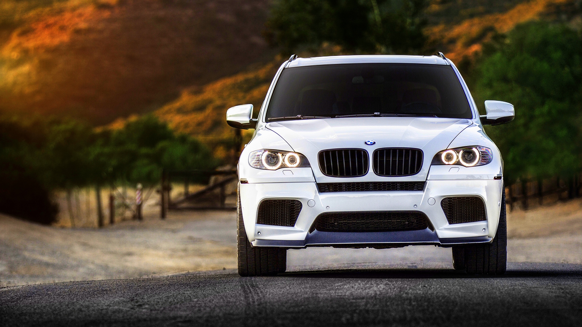 Bmw Car Hd Wallpaper Download - HD Wallpaper 