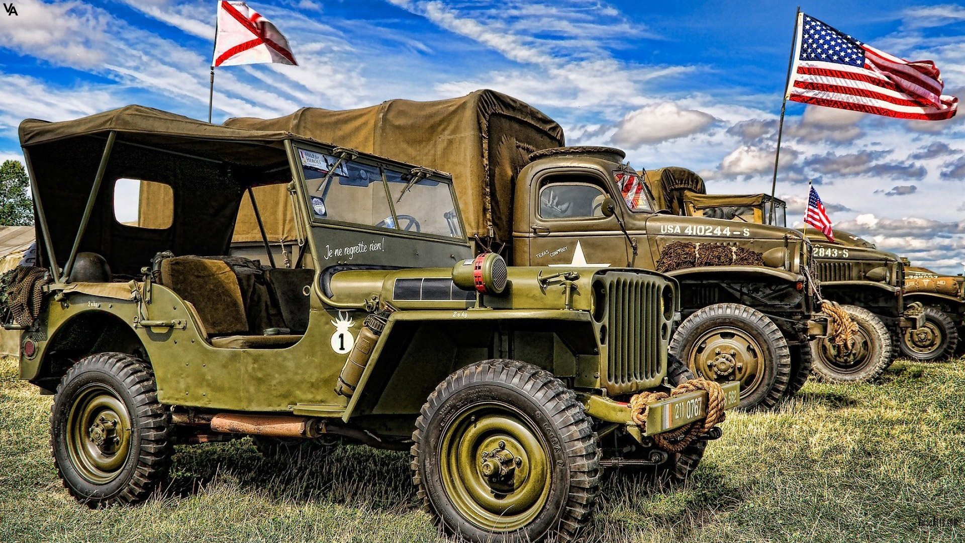 American Flag And Old Military Jeep - HD Wallpaper 