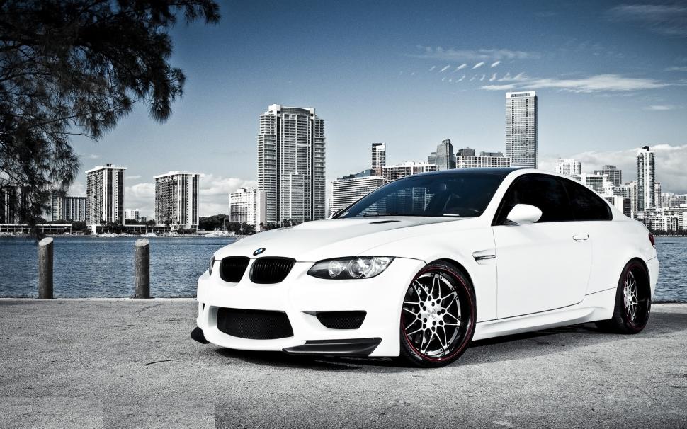 White Bmw Car Wallpaper,white Hd Wallpaper,bmw Hd Wallpaper,car - White Bmw M3 Sport - HD Wallpaper 
