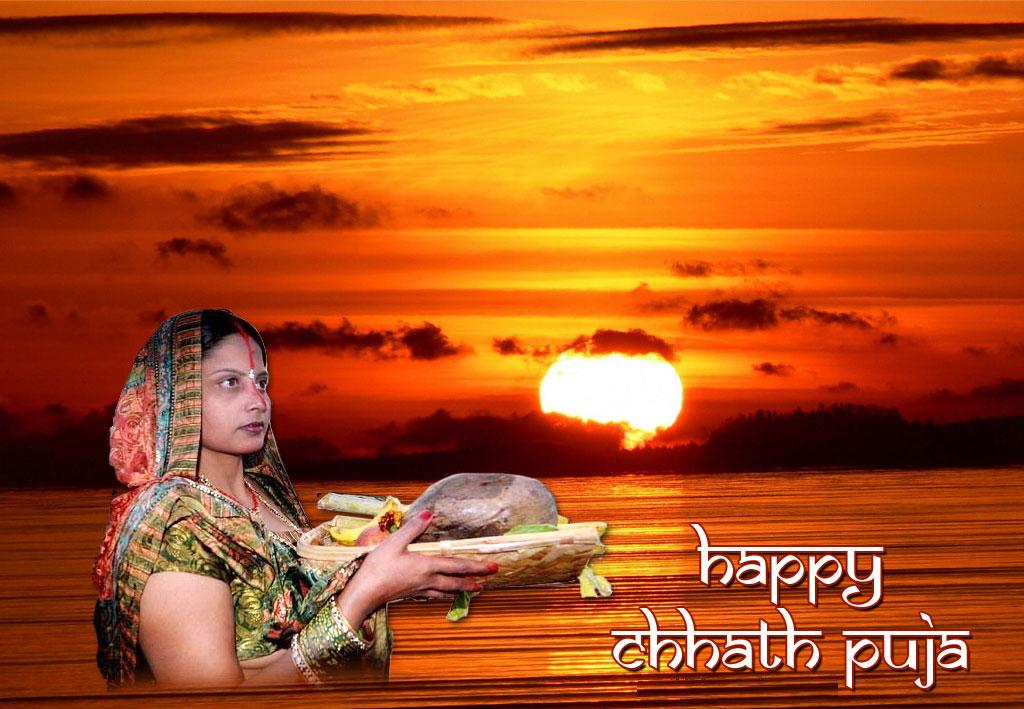 Sunahre Rath Pe Hoke Sawar Surya Dev Aye He Apke Dwar, - Wishes Happy Chhath Puja - HD Wallpaper 