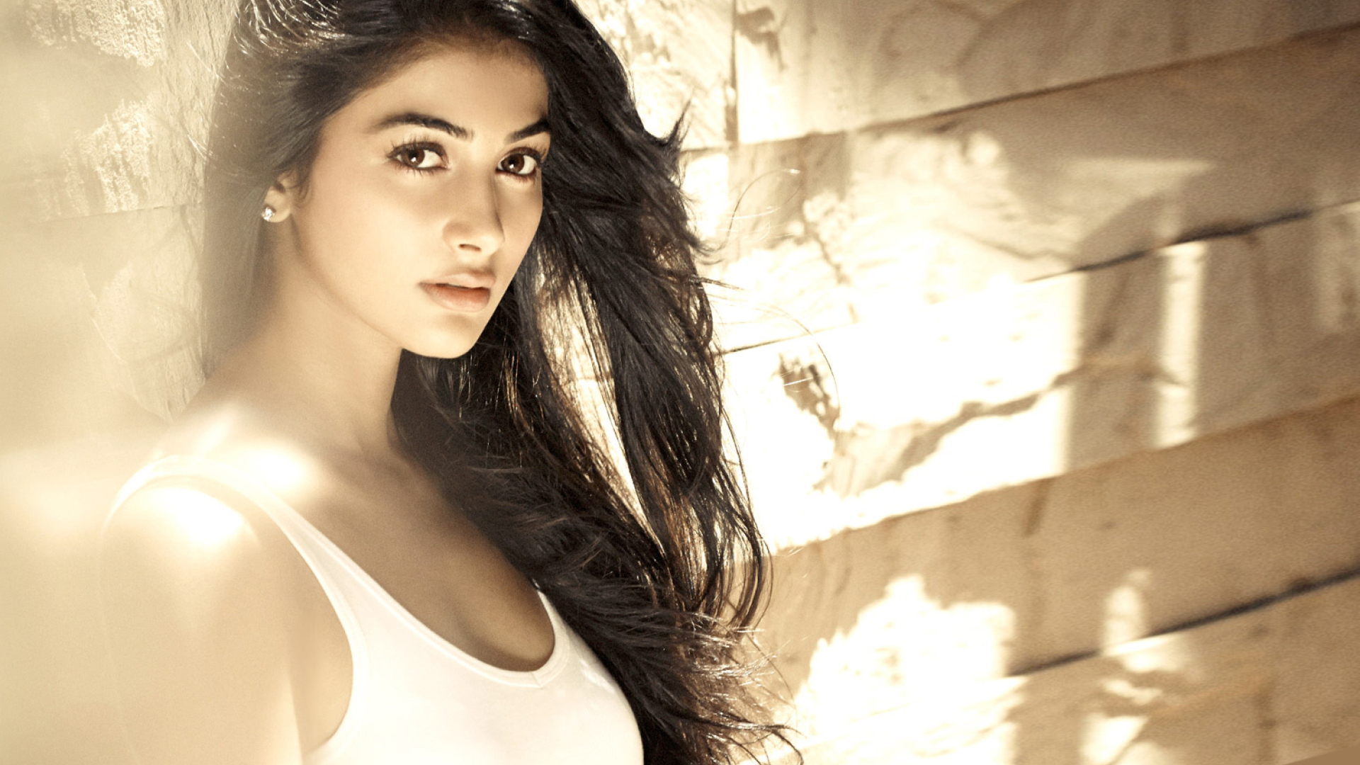 Pooja Hegde 4k - HD Wallpaper 