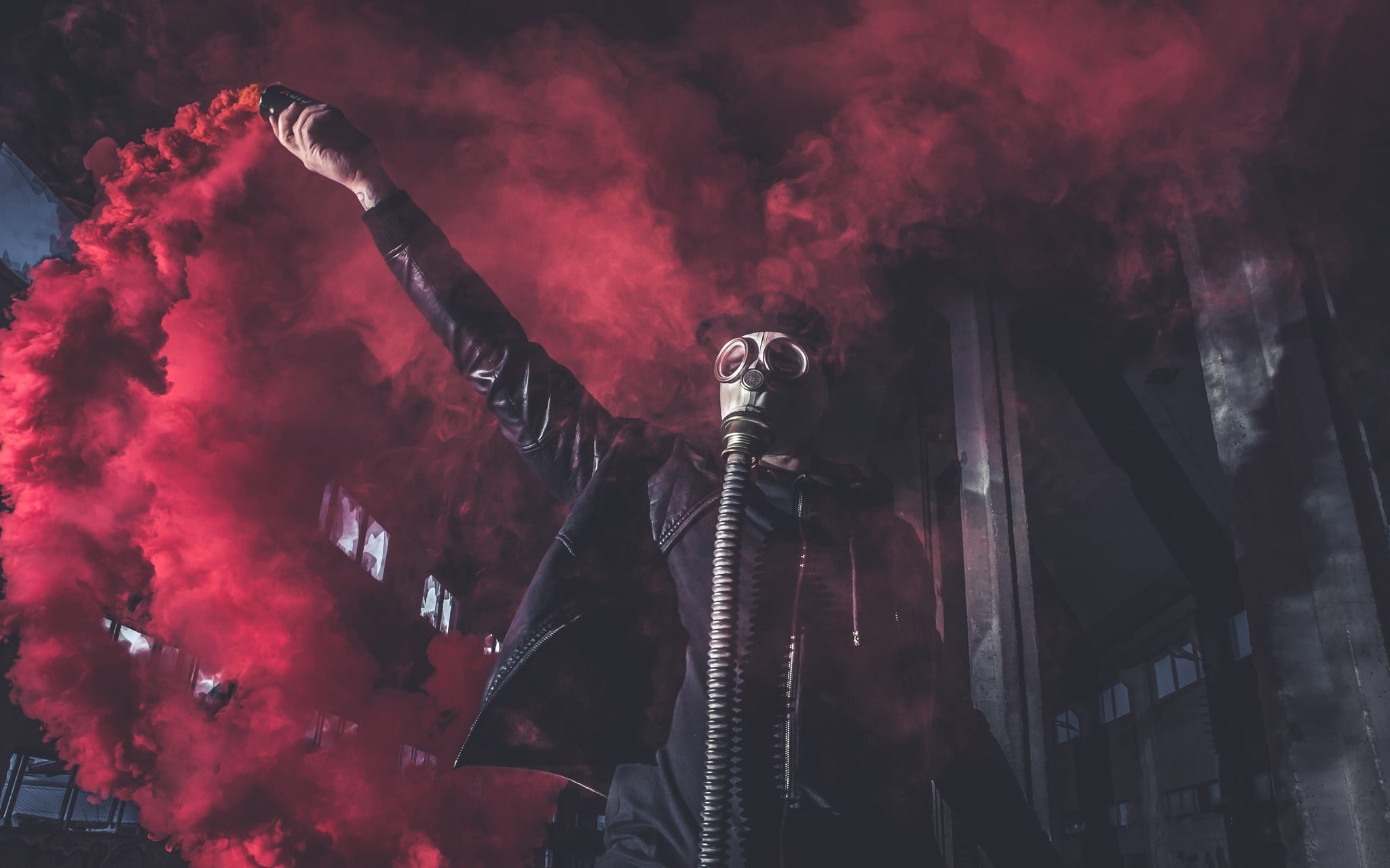 Smoke Gas Mask Wallpaper Hd - HD Wallpaper 